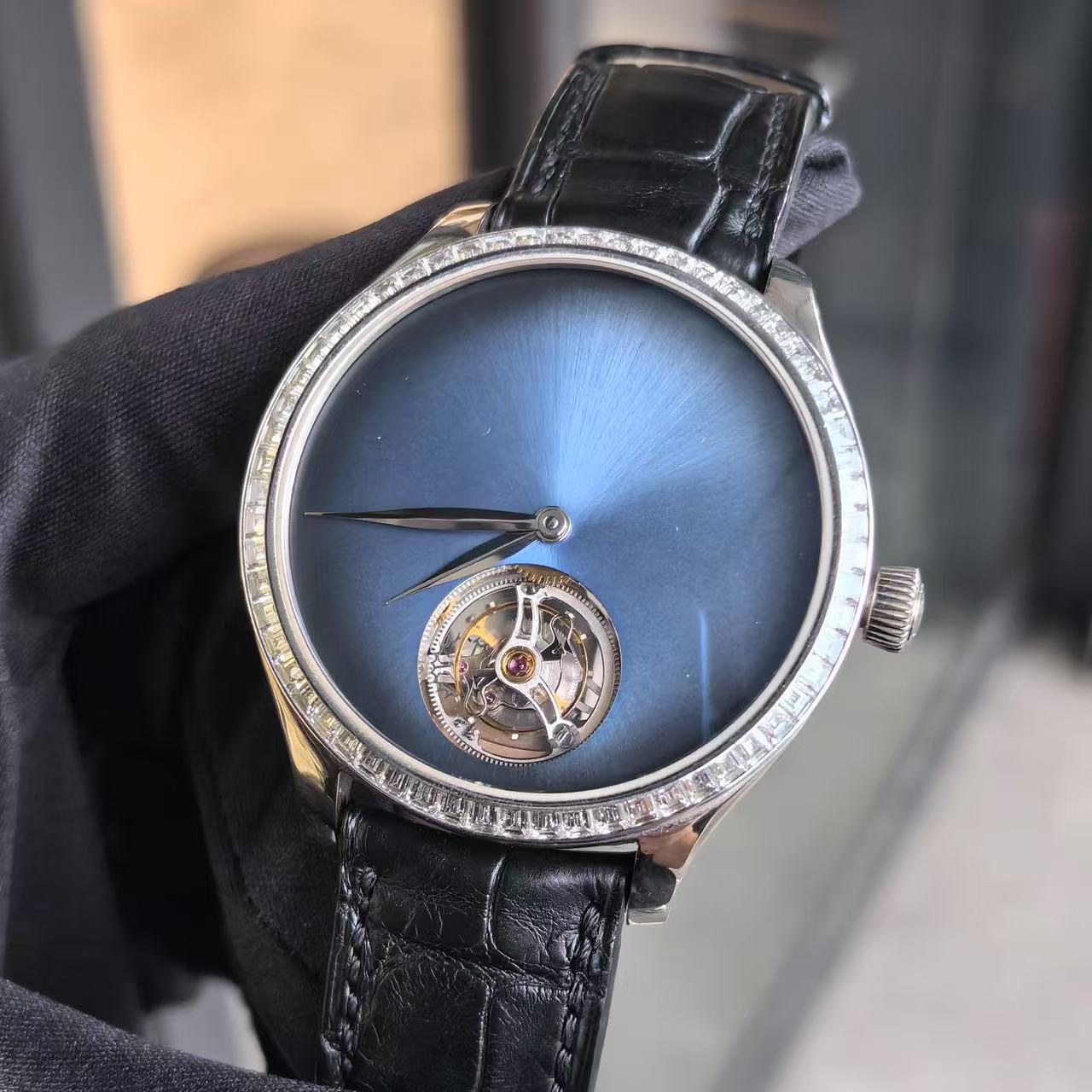 H.Moser & Cie() 1804-0202 detail 1