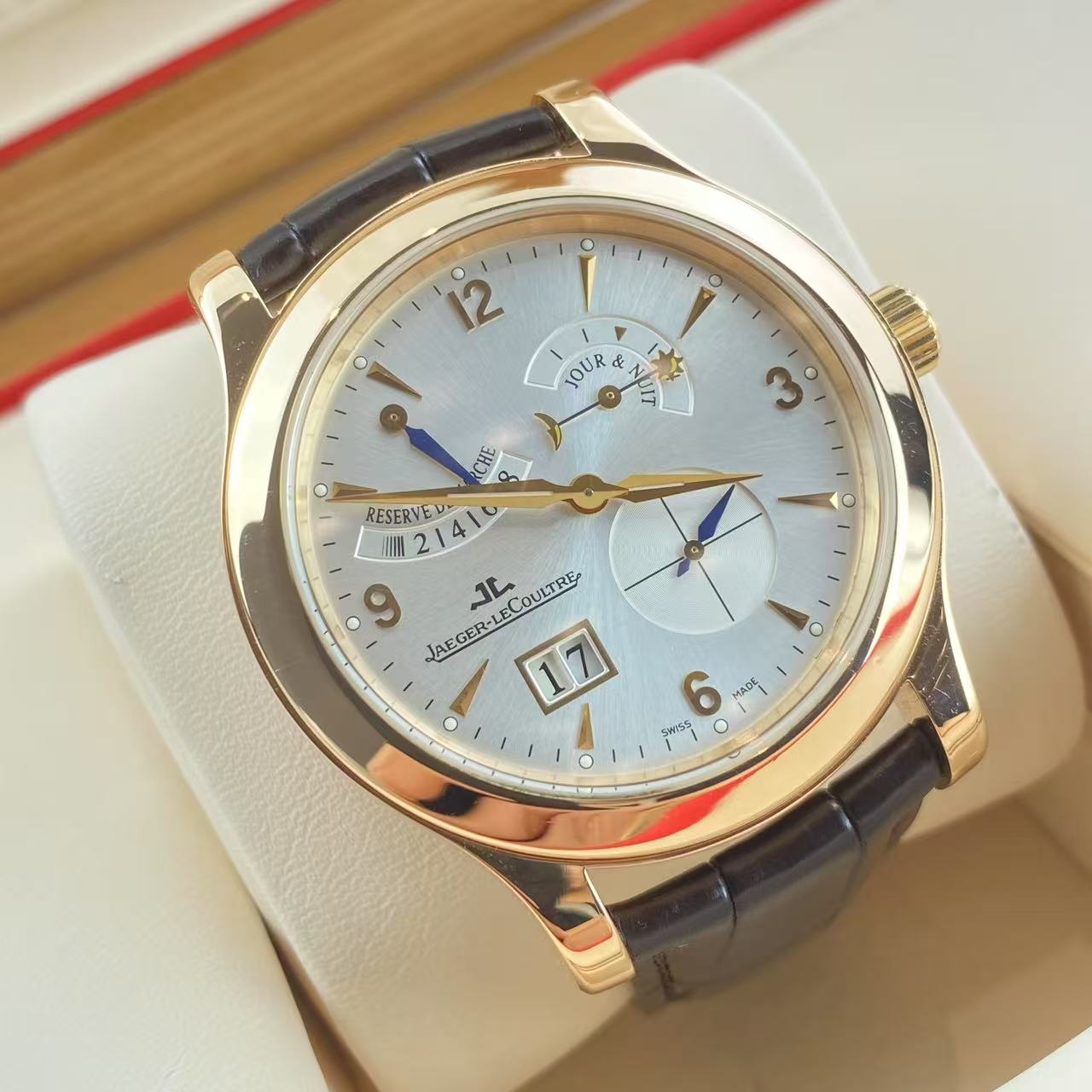 Jaeger-LeCoultre 1602420 detail 2