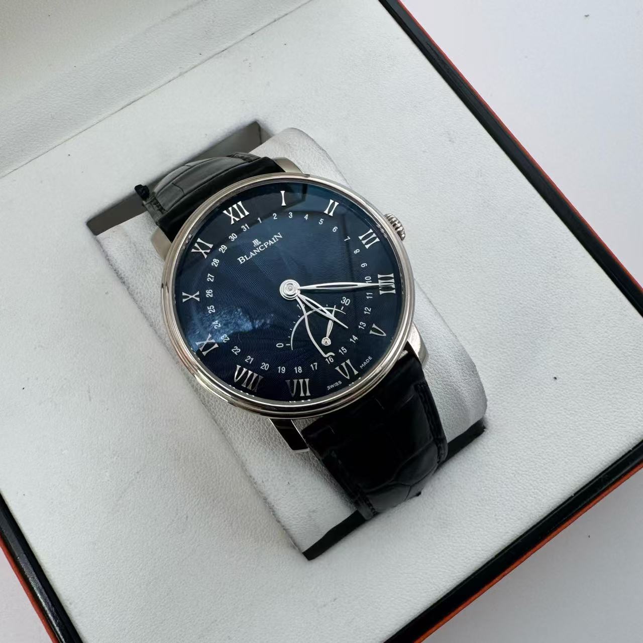 Blancpain 6653Q 1529 55B detail 2