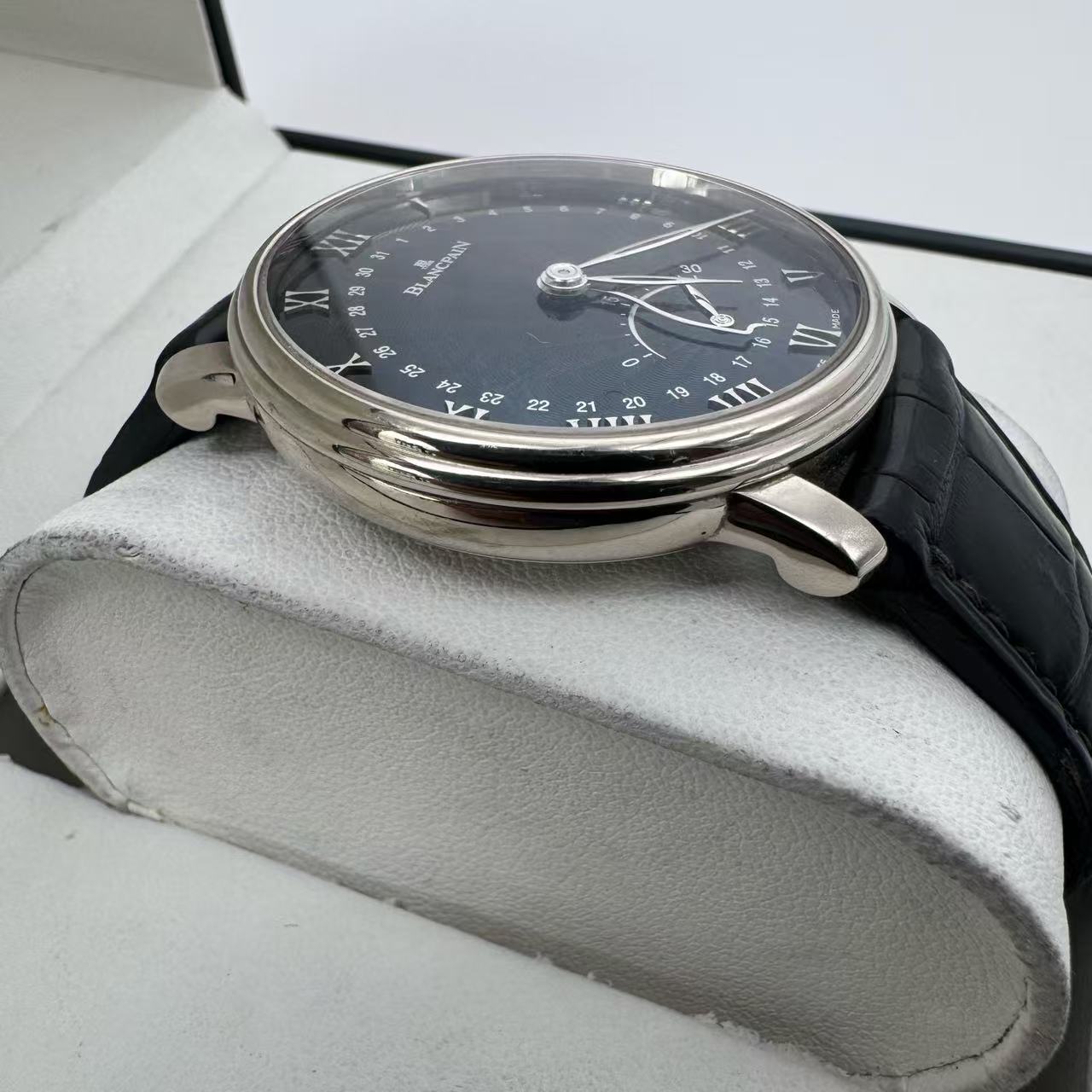 Blancpain 6653Q 1529 55B detail 4