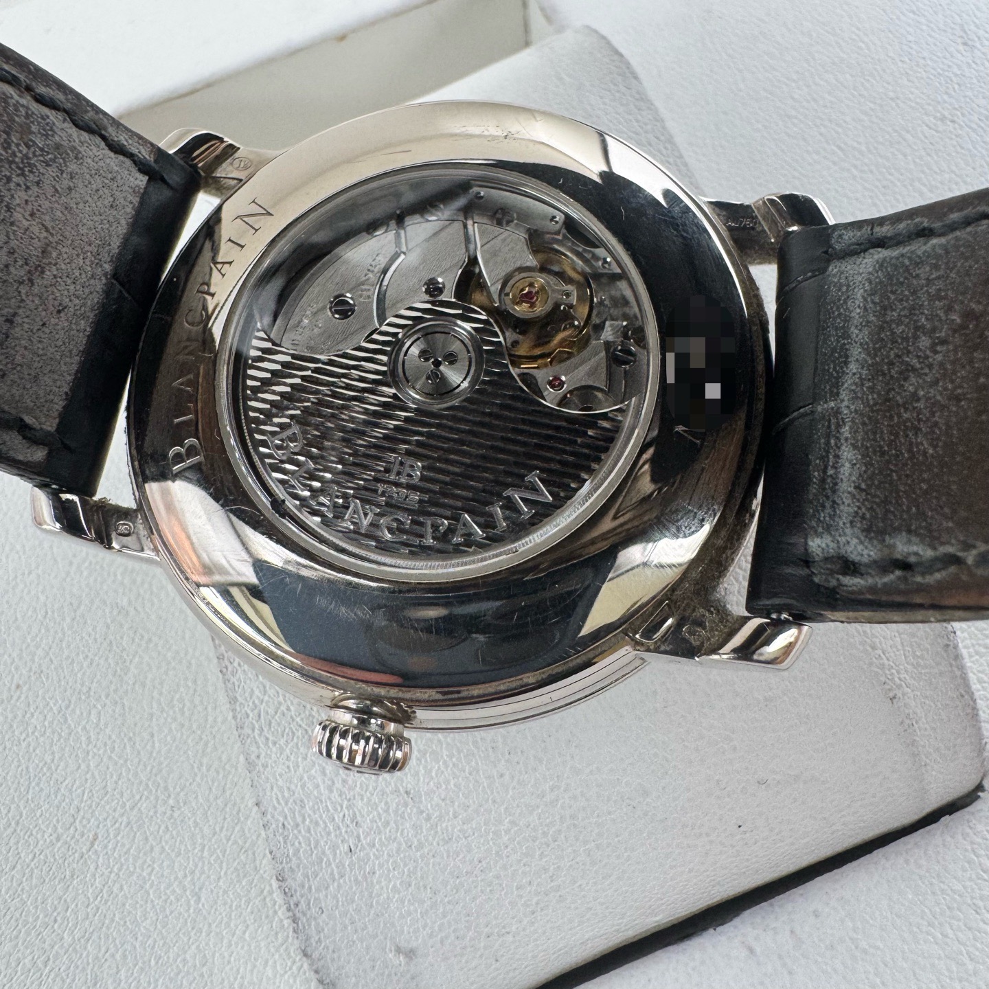 Blancpain 6653Q 1529 55B detail 6