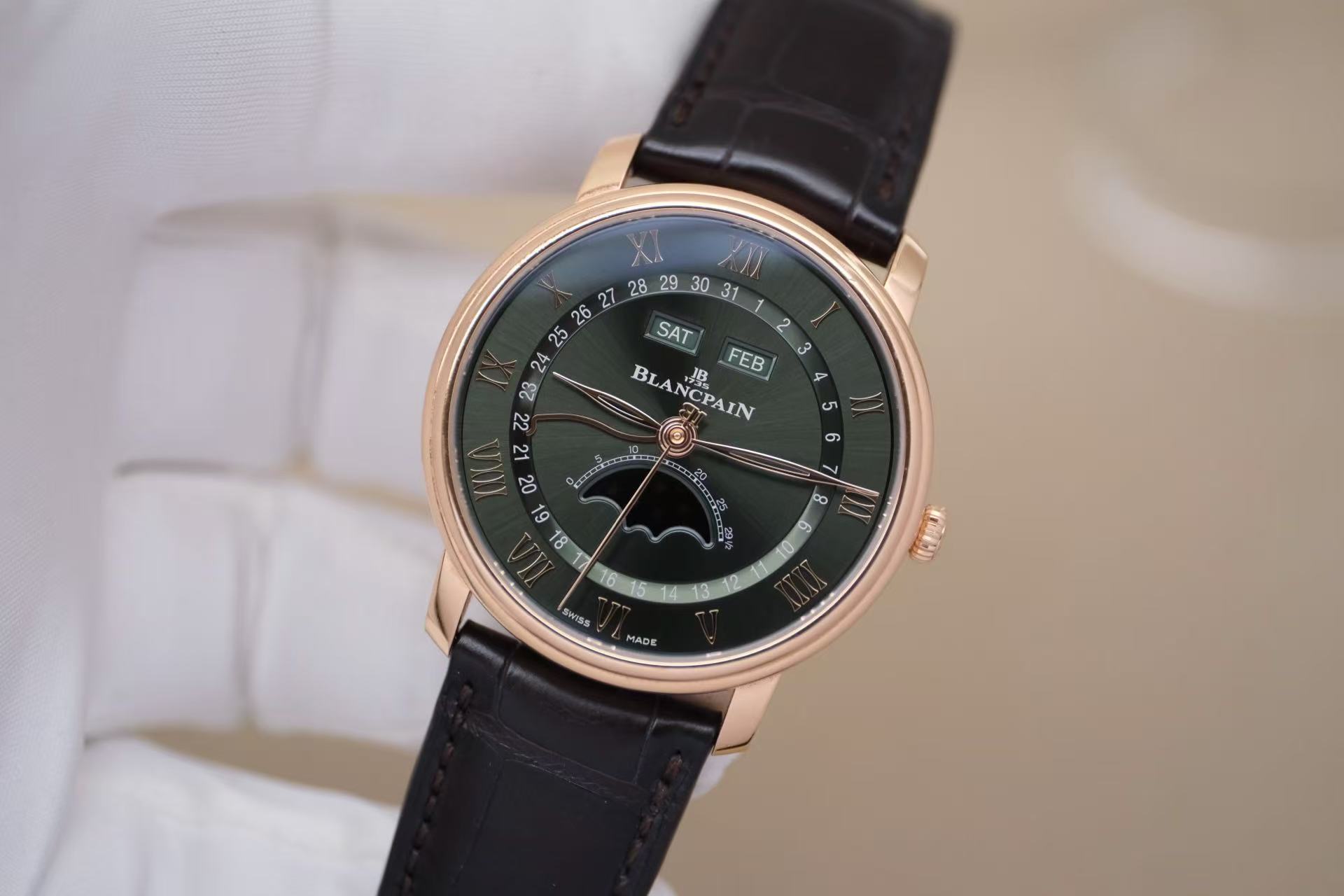 Blancpain 6654-3653-55B detail 3