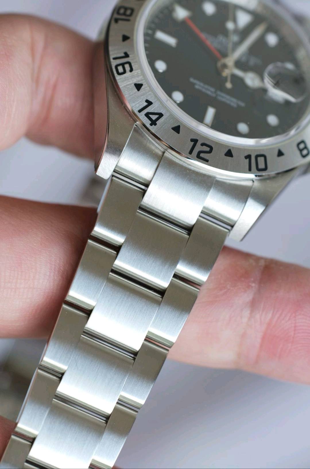 Rolex 16570 detail 3