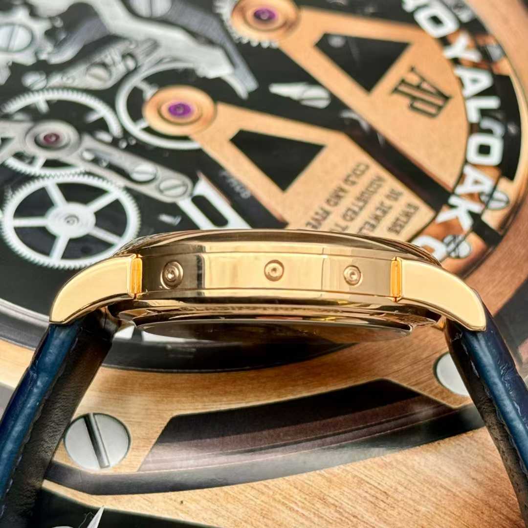 A. Lange & S&ouml;hne 310.032 detail 3