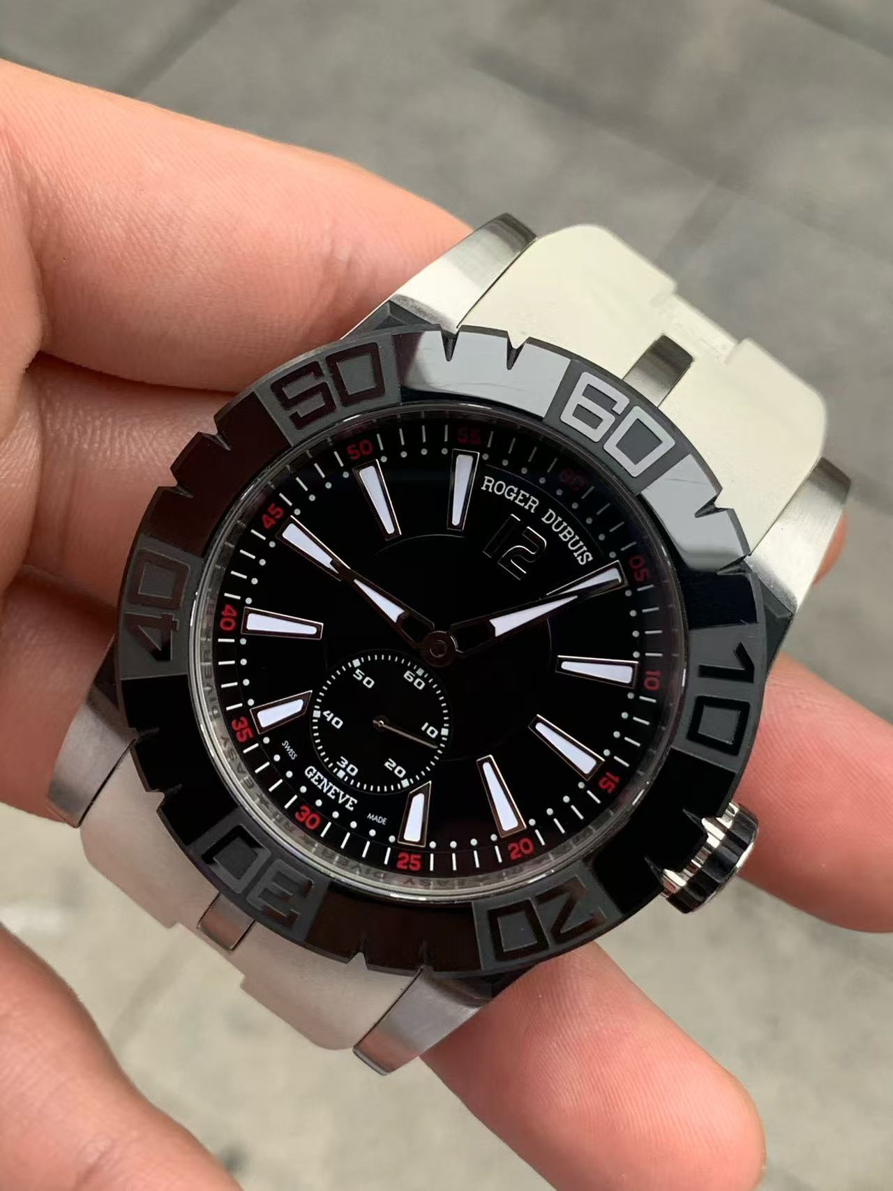 Roger Dubuis RDDBSE0280 detail 3