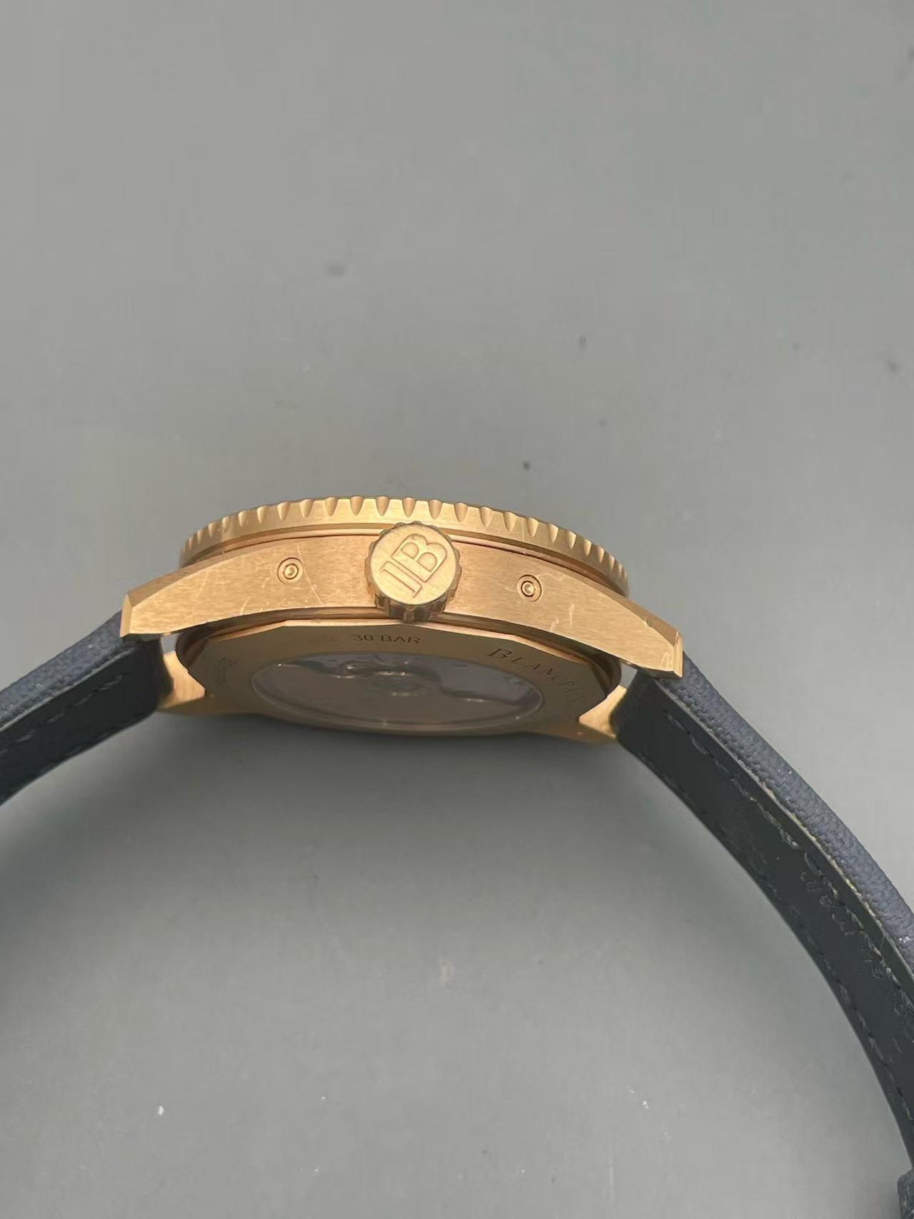 Blancpain 5054 3640 O52B detail 2