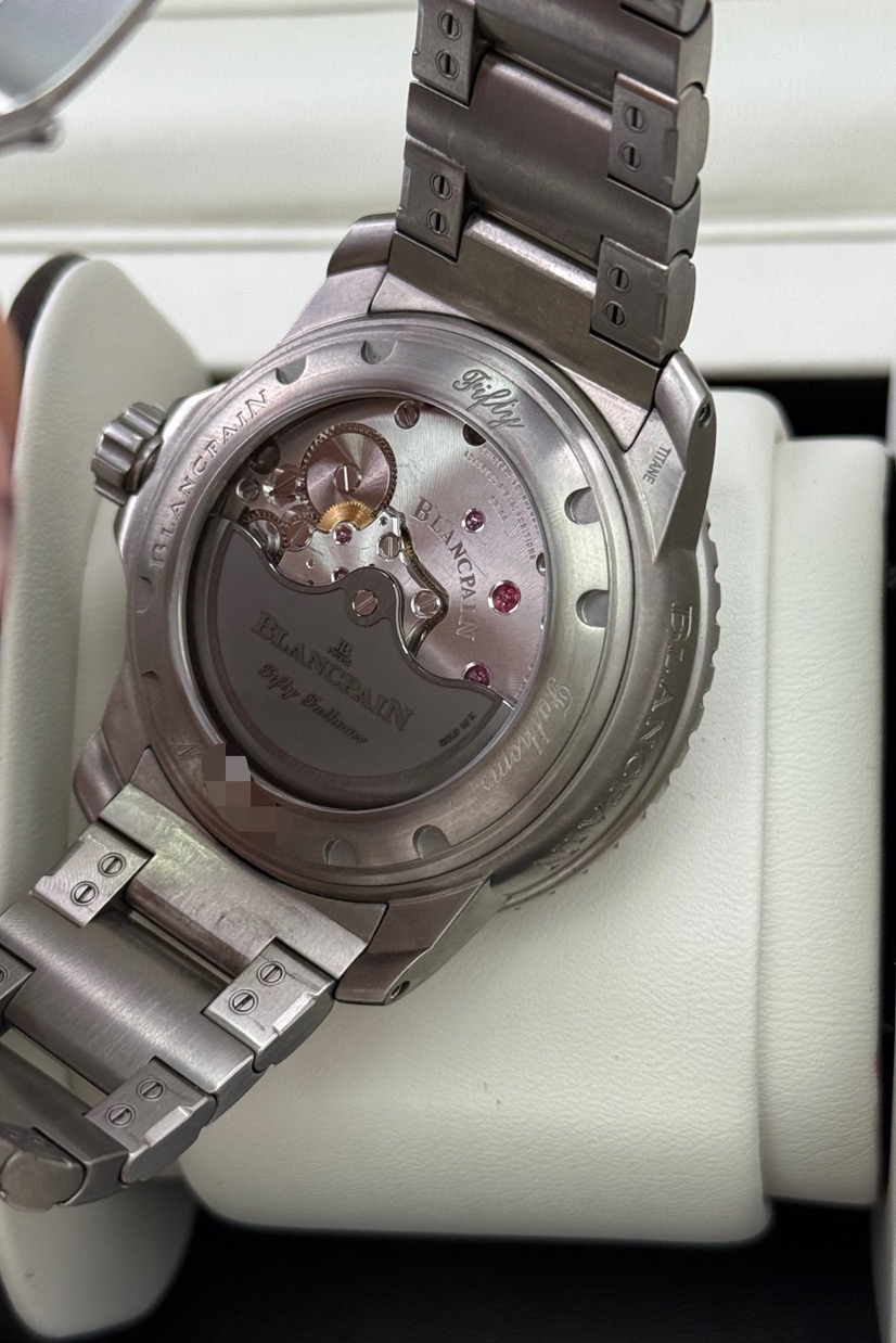 Blancpain 5015-1240-98B detail 5