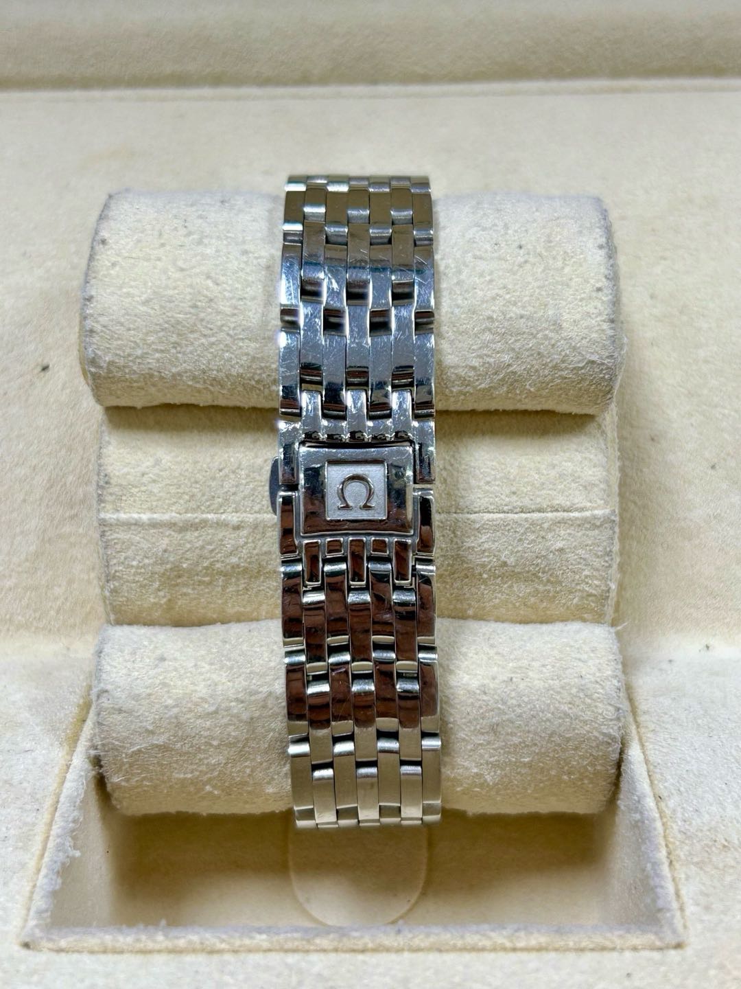Omega 424.10.33.20.53.001 detail 7