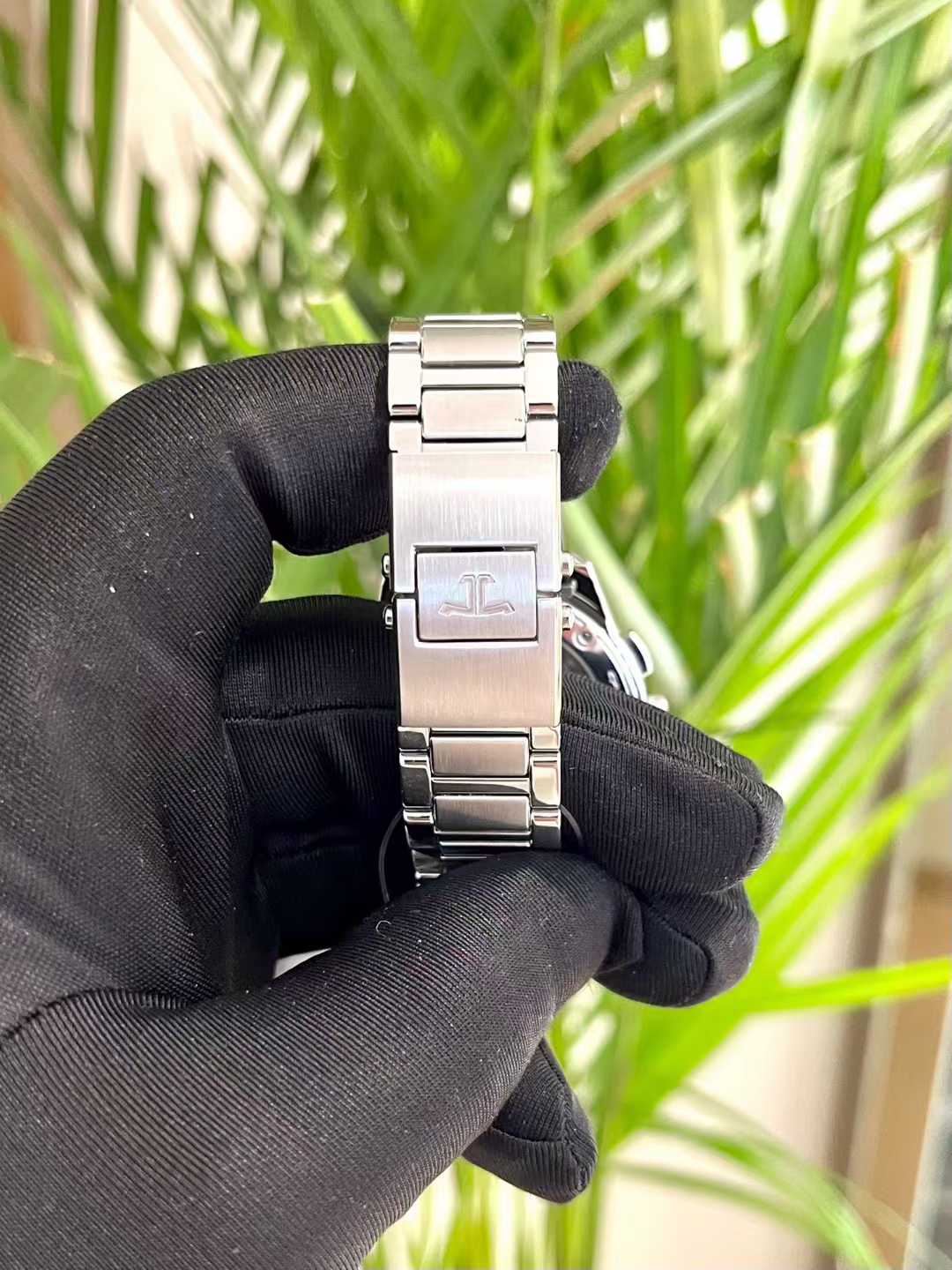 Jaeger-LeCoultre 9028170 detail 3