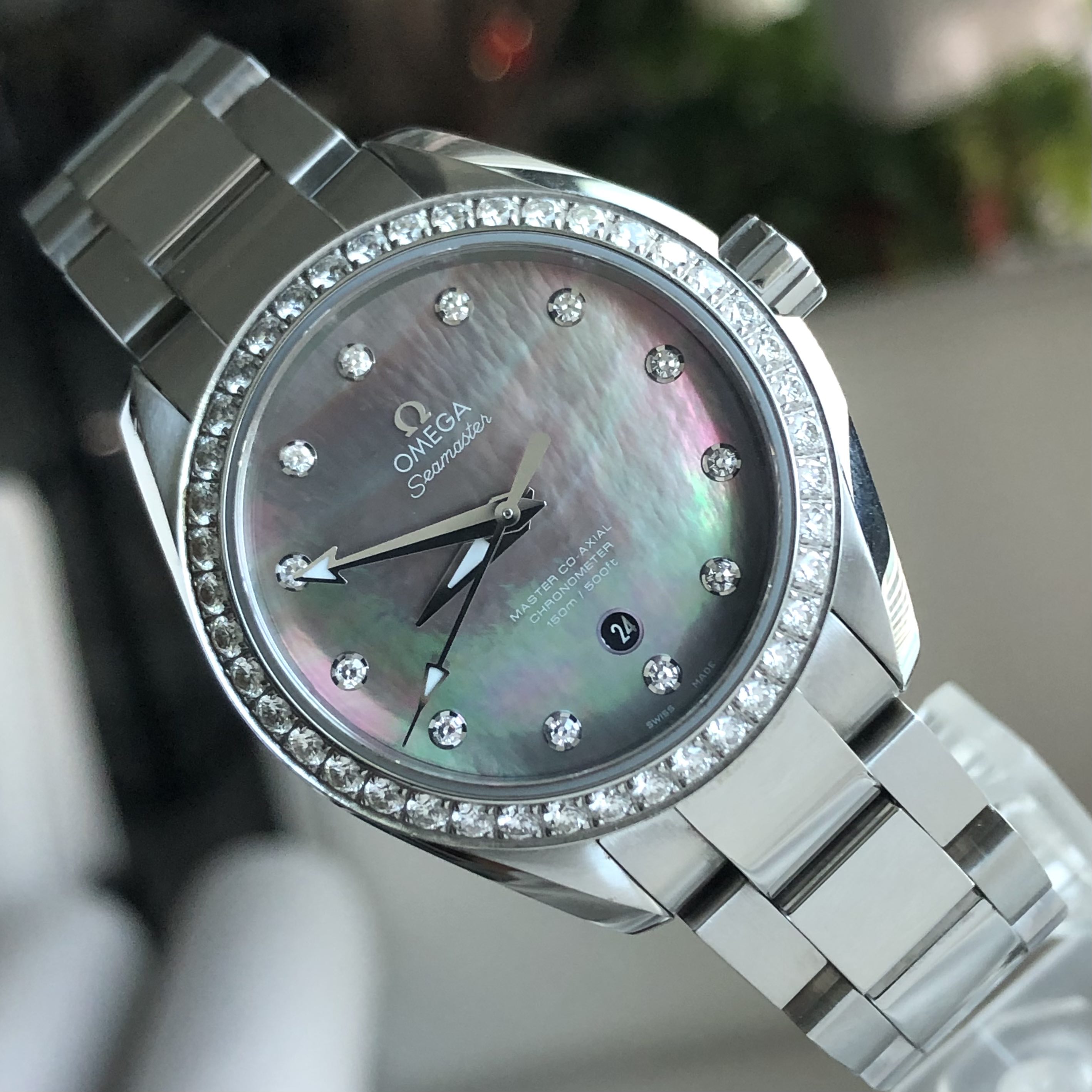 Omega 220.15.34.20.57.001 detail 2