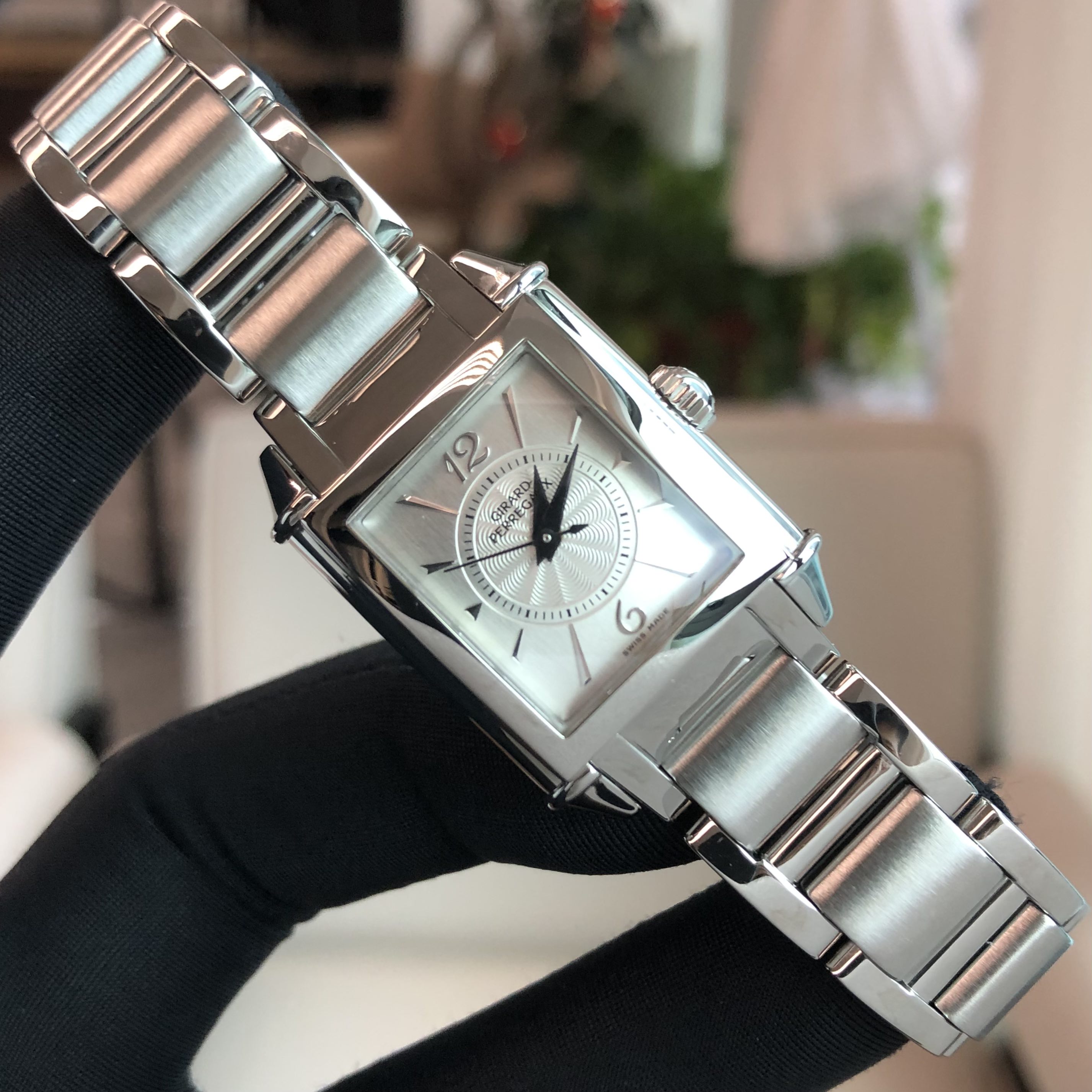 Girard Perregaux 25900 detail 1