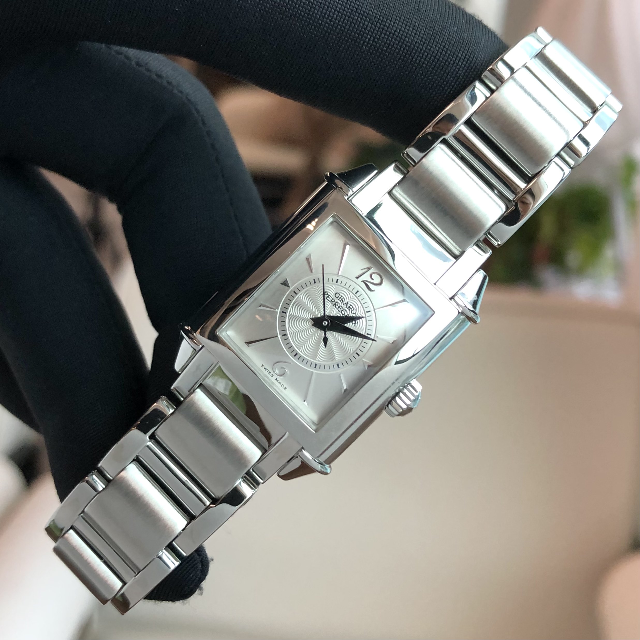Girard Perregaux 25900 detail 2