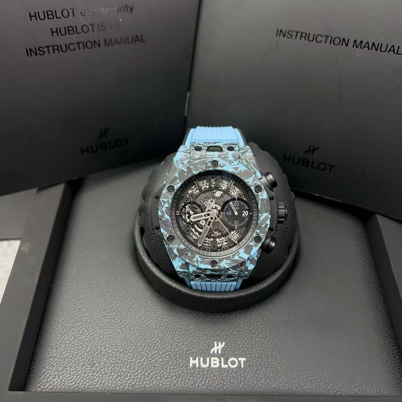 Hublot 421.QL.1110.RX.JPN detail 6