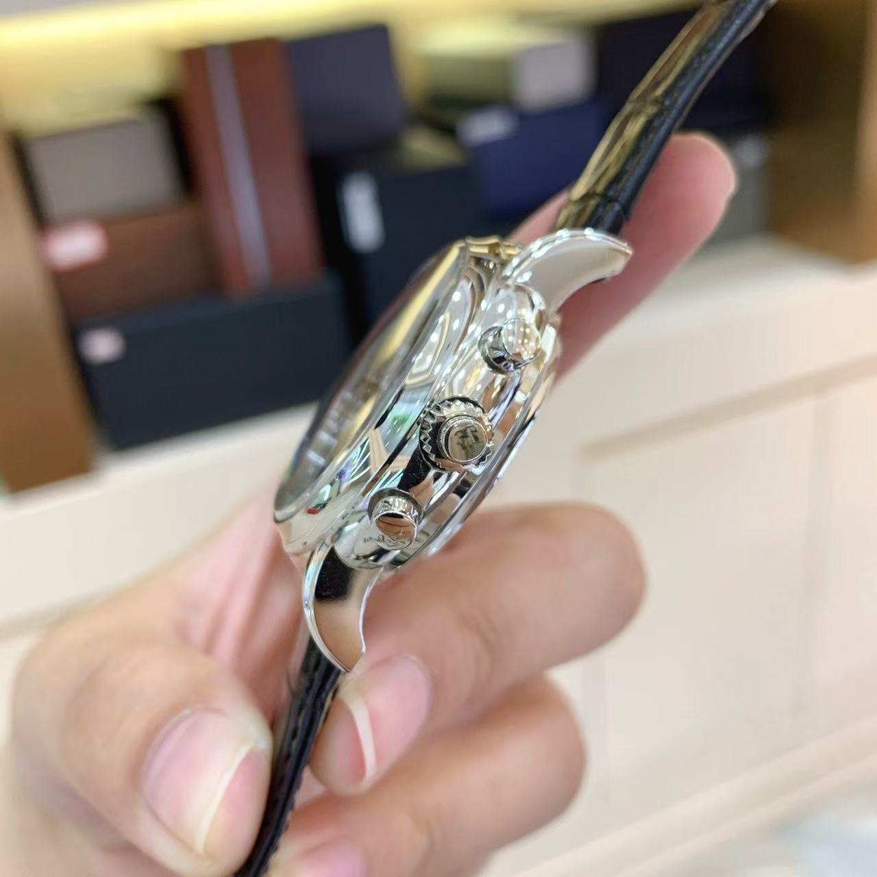 Patek Philippe 5204P-011 detail 3