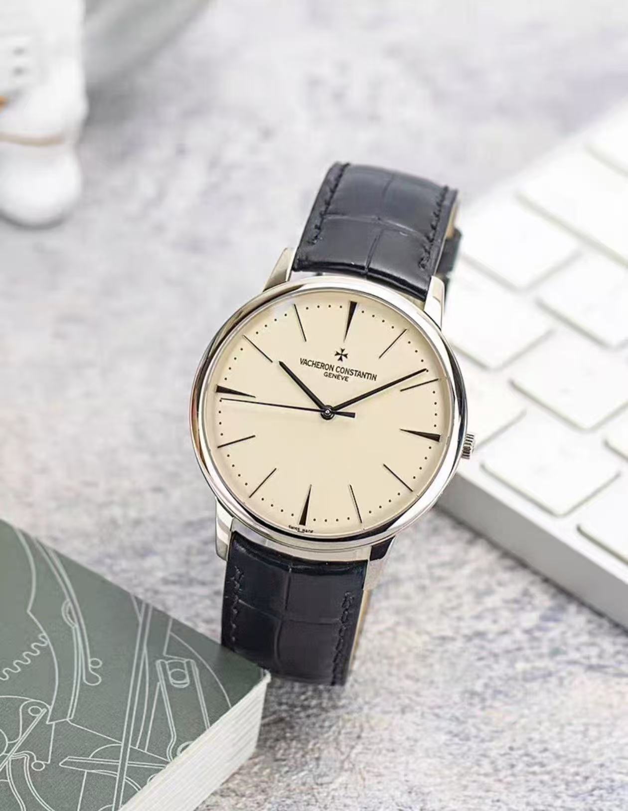 Vacheron Constantin 86180 / 000G detail 1