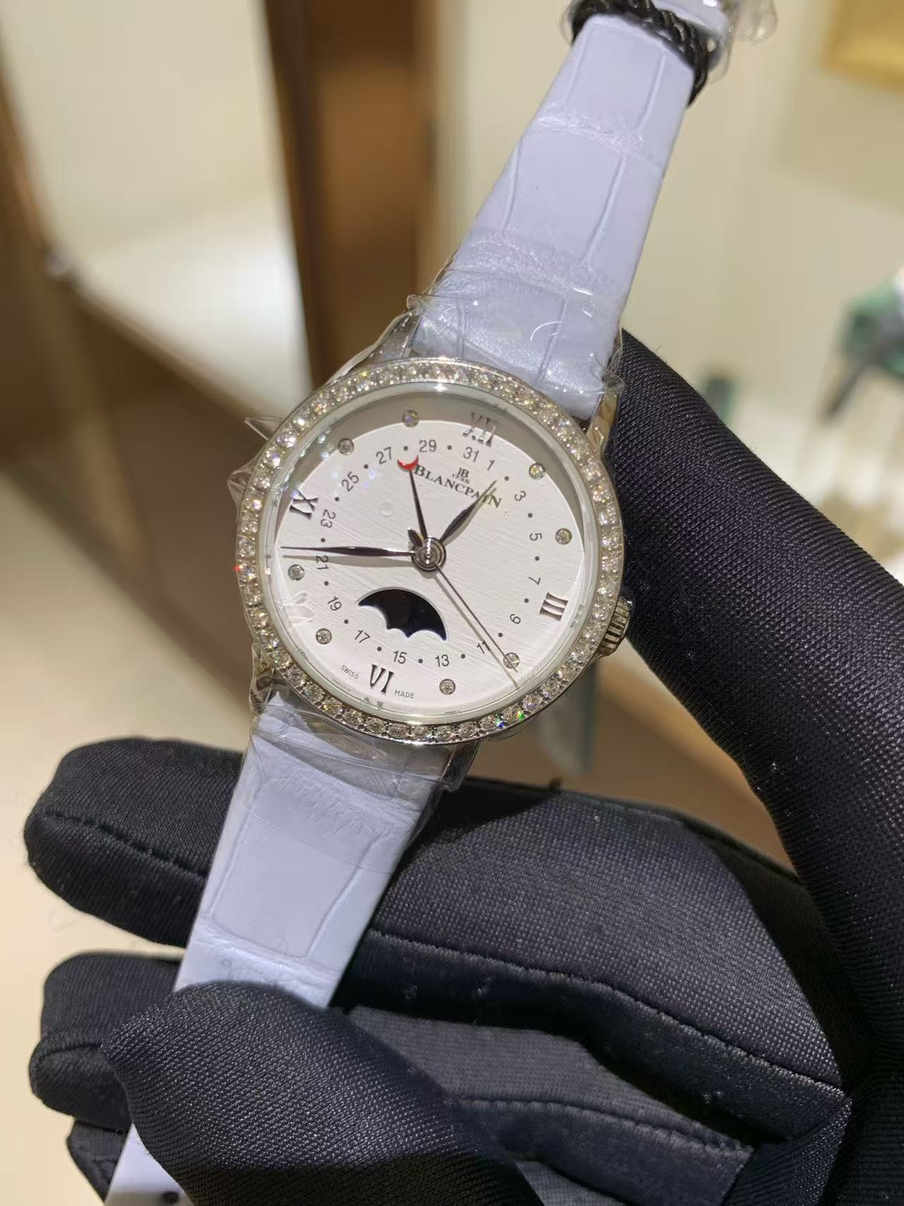 Blancpain 6106-4628-95A detail 1