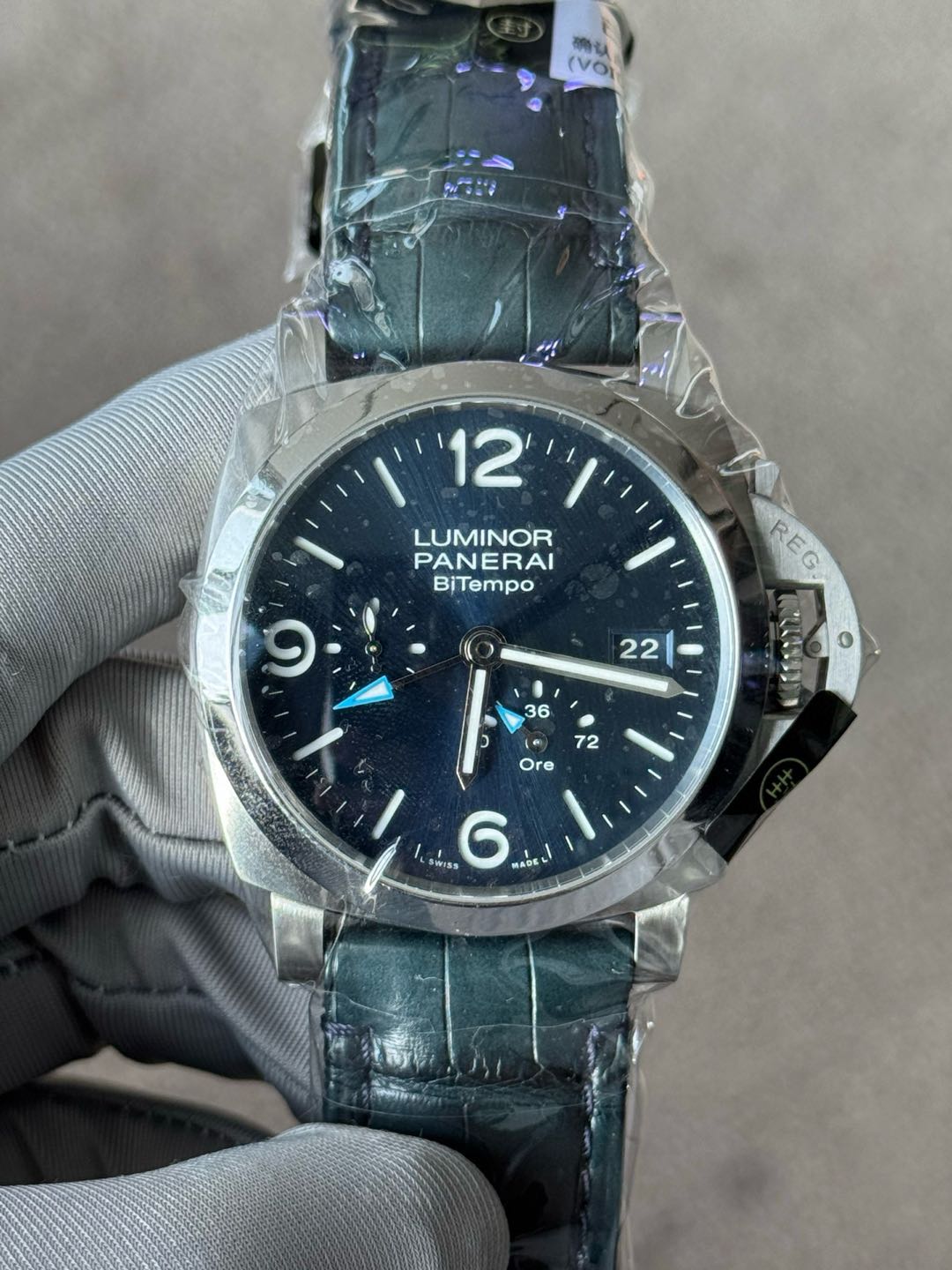 Panerai PAM01361 detail 1