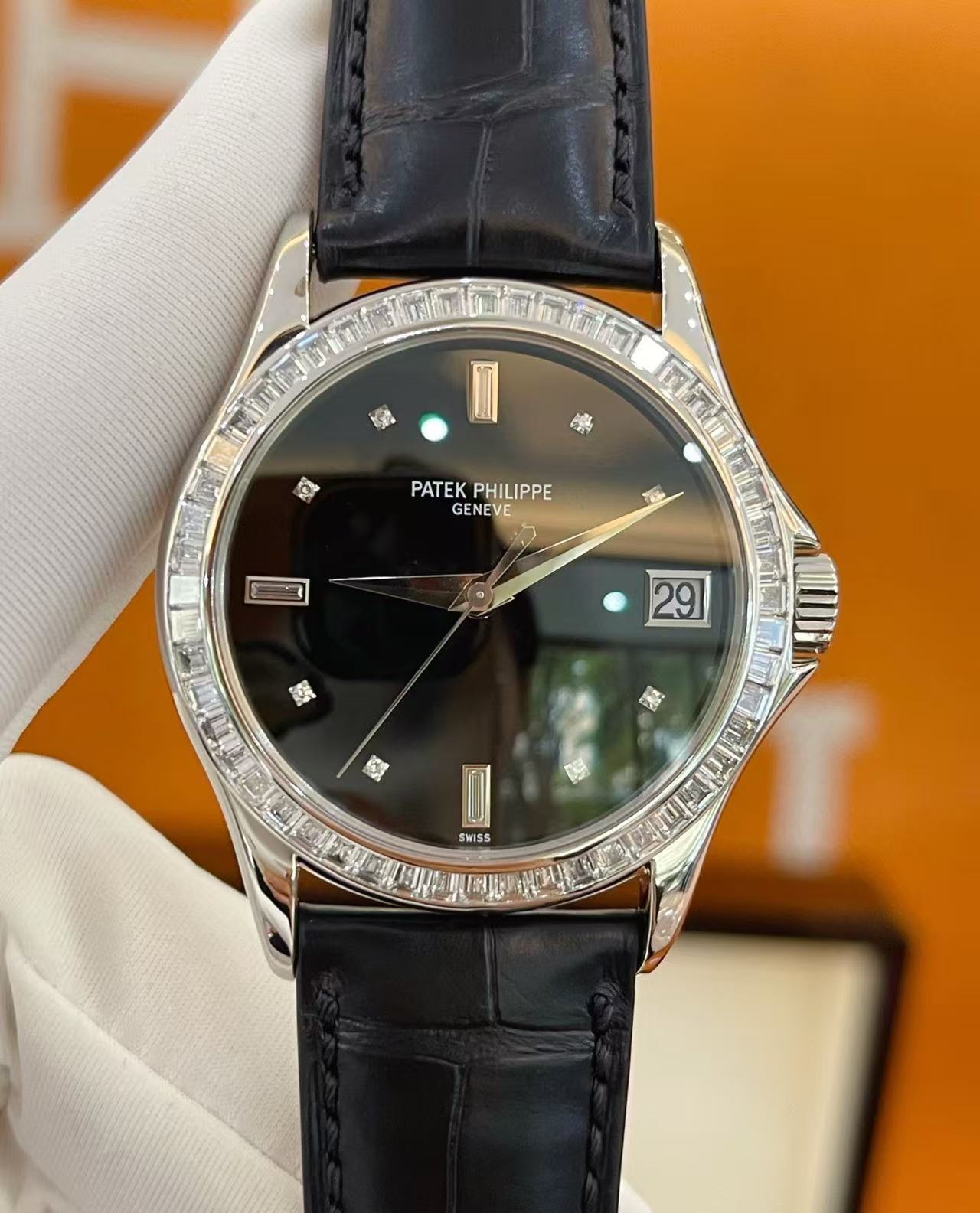 Patek Philippe 5118-P-001 detail 2