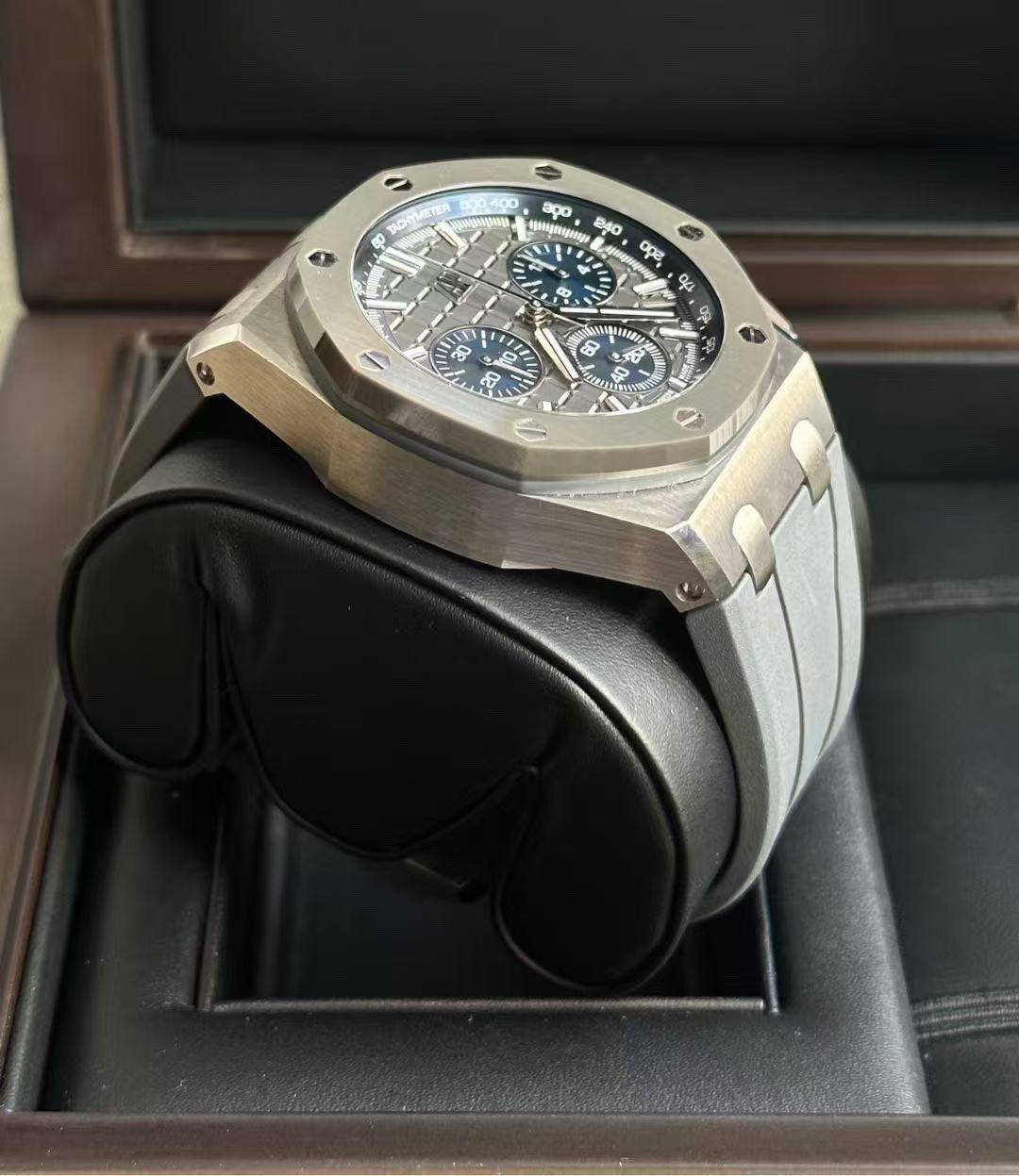 Audemars Piguet 26420IO.OO.A009CA.01 detail 1