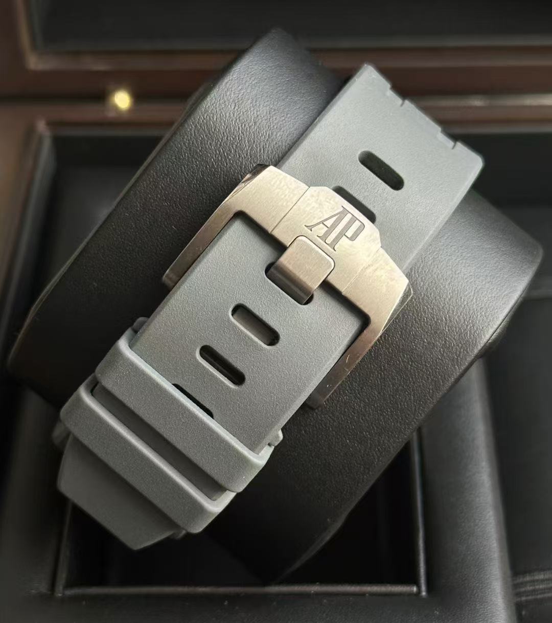 Audemars Piguet 26420IO.OO.A009CA.01 detail 2