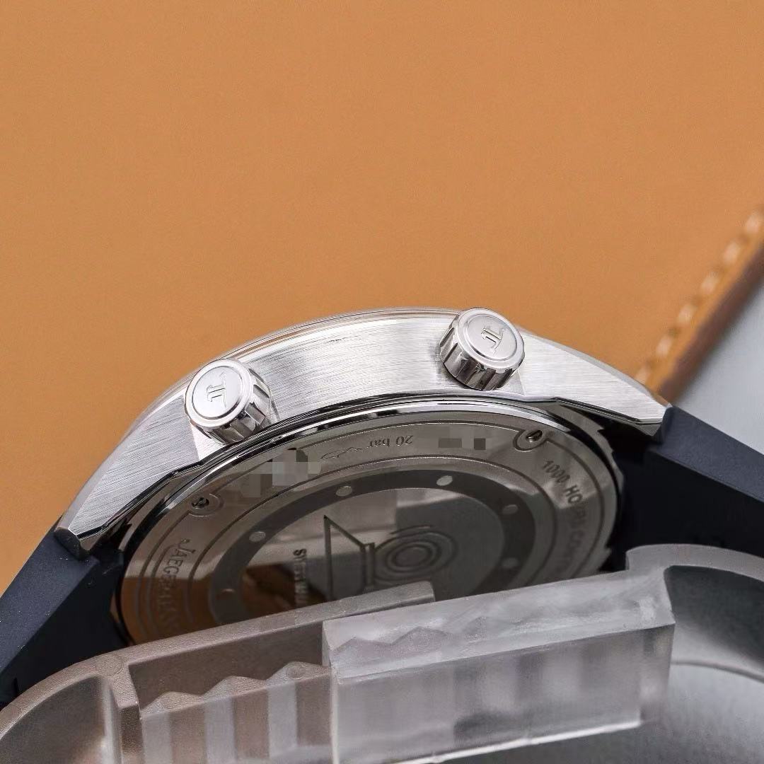 Jaeger-LeCoultre 9068681 detail 4