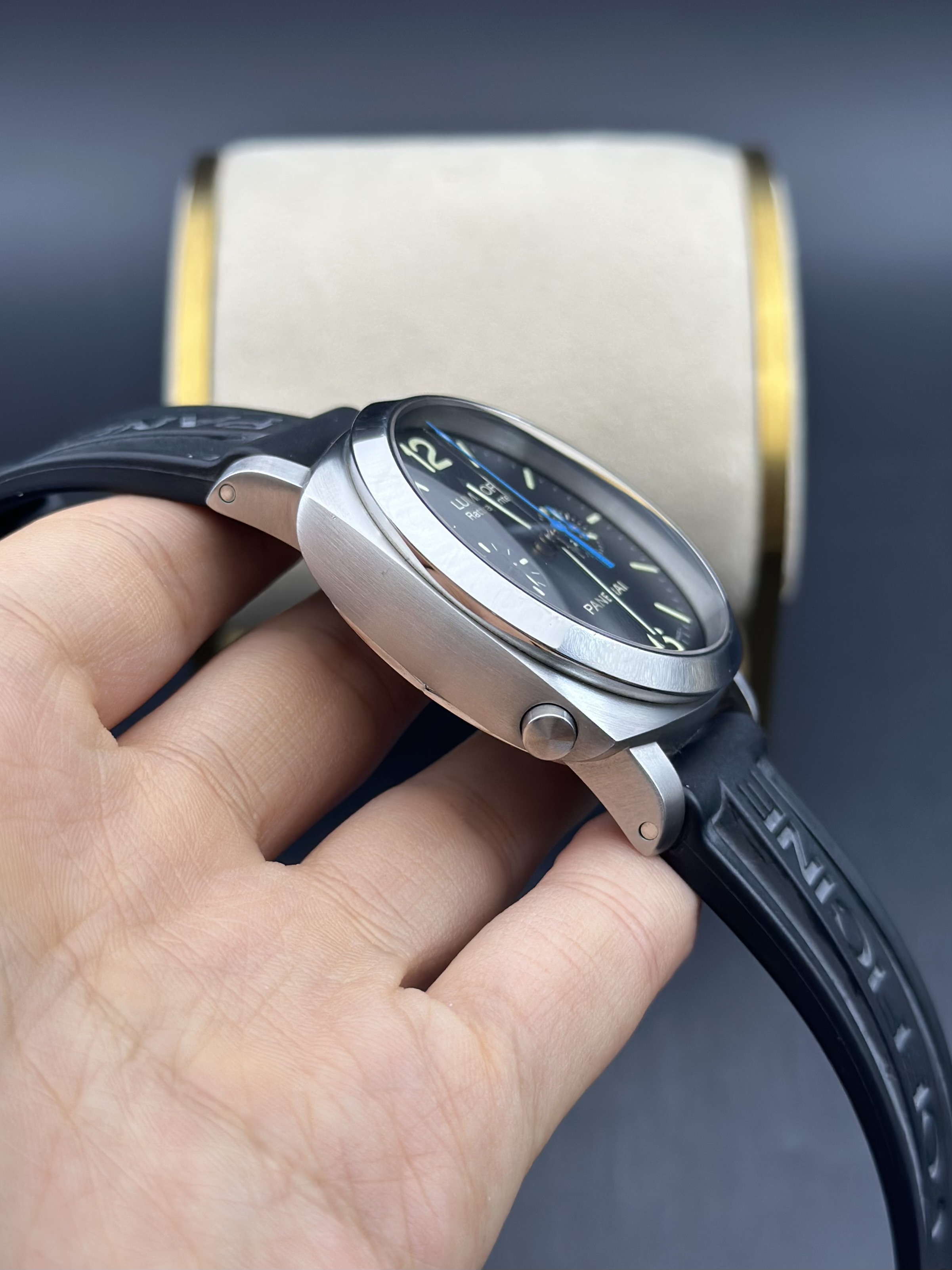 Panerai PAM00362 detail 3