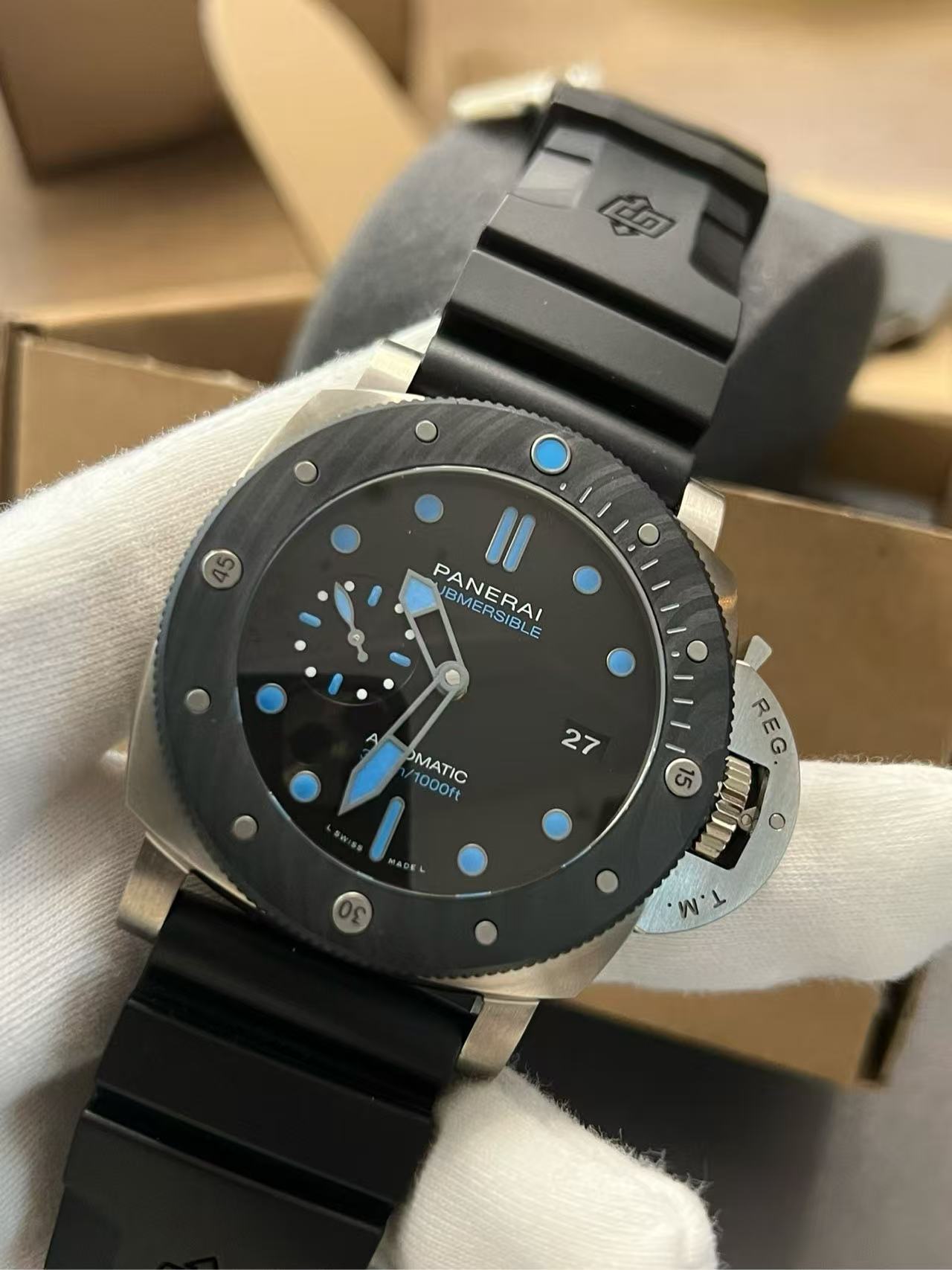 Panerai pam00799 detail 2