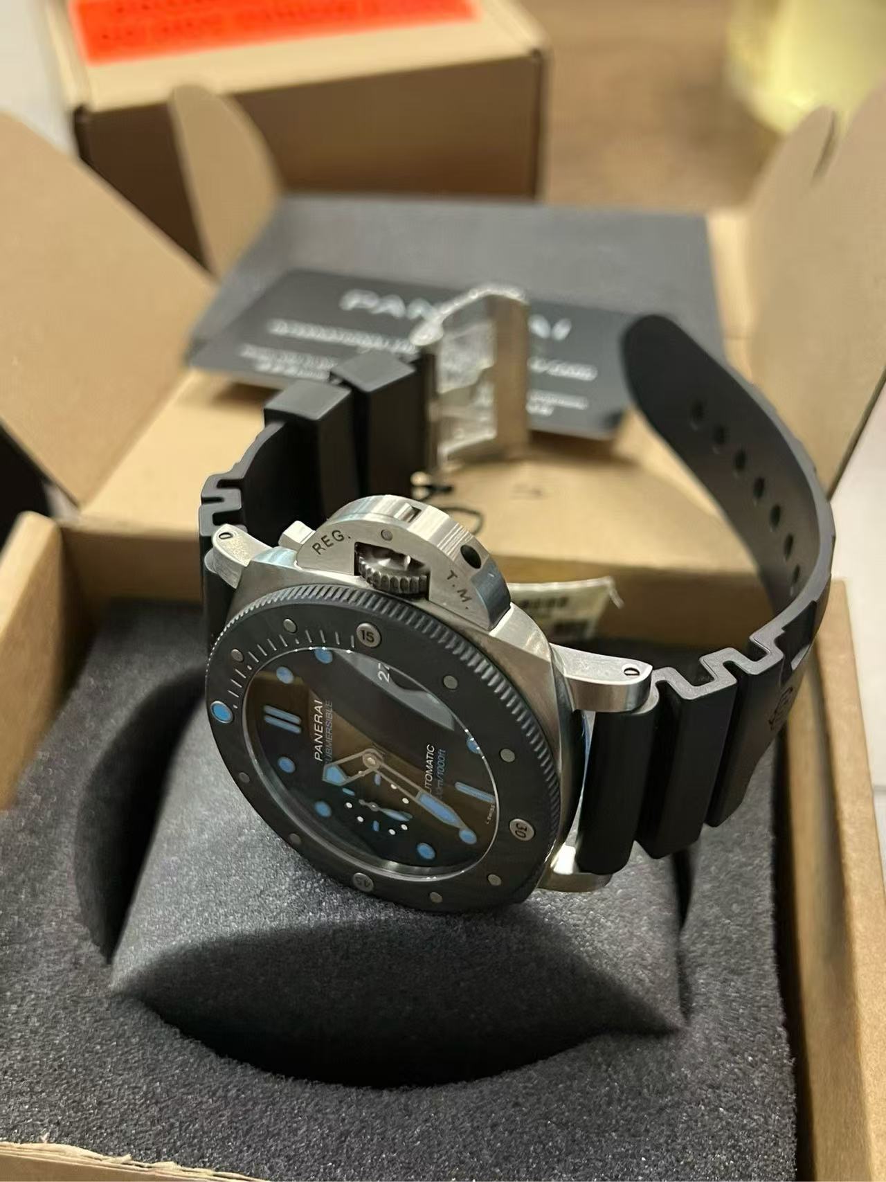 Panerai pam00799 detail 3
