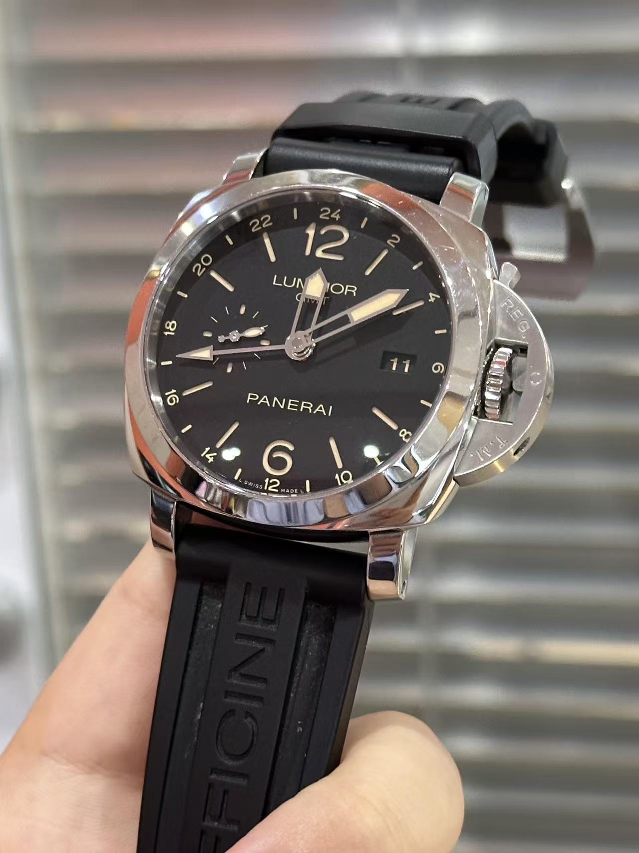 Panerai PAM00531 detail 2
