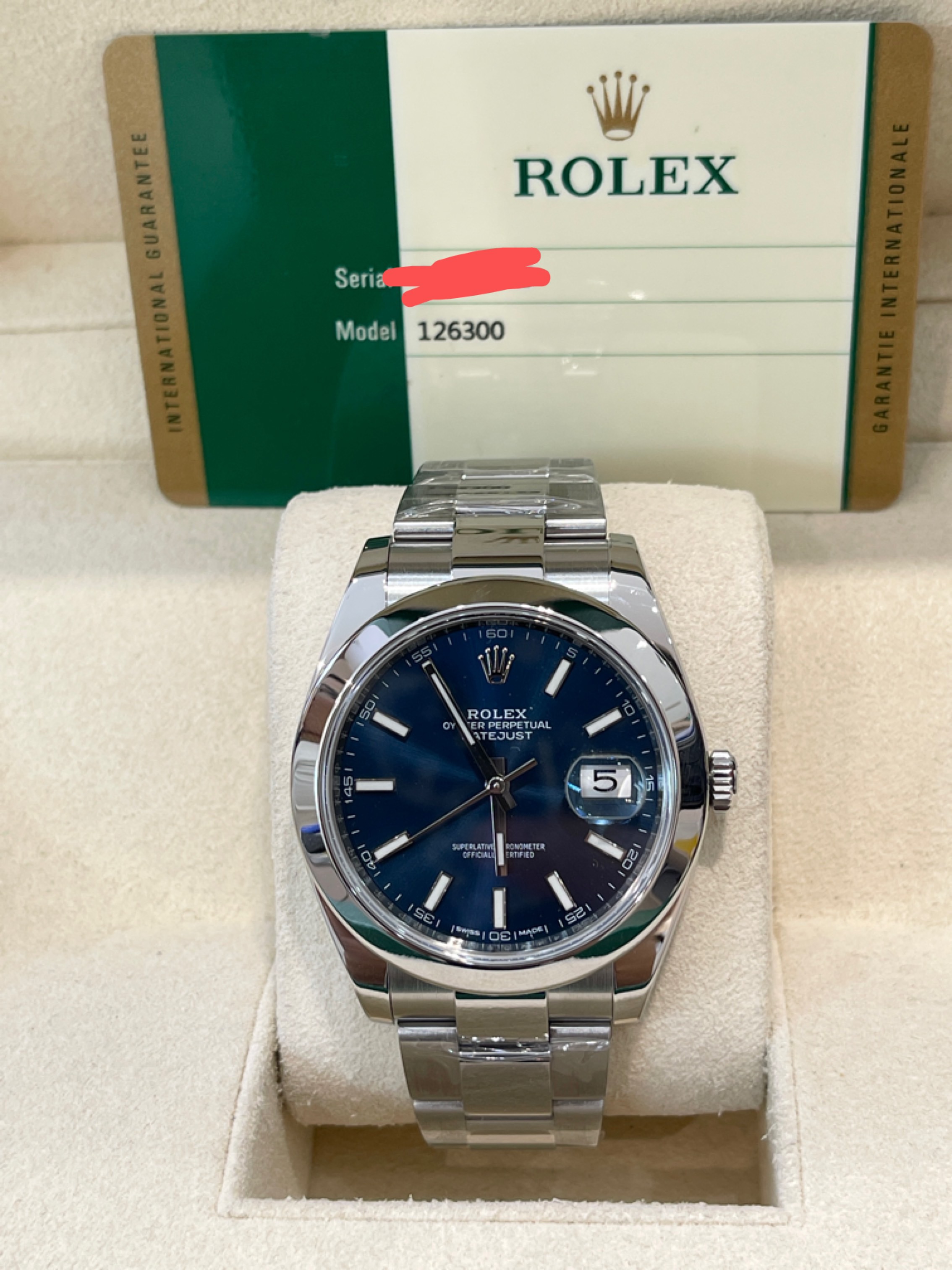 Rolex 126300 detail 5
