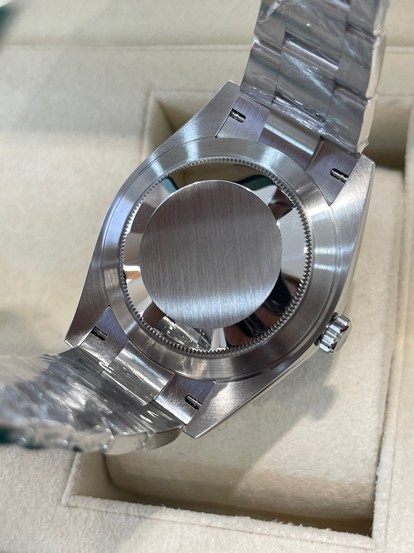 Rolex 126300 detail 3