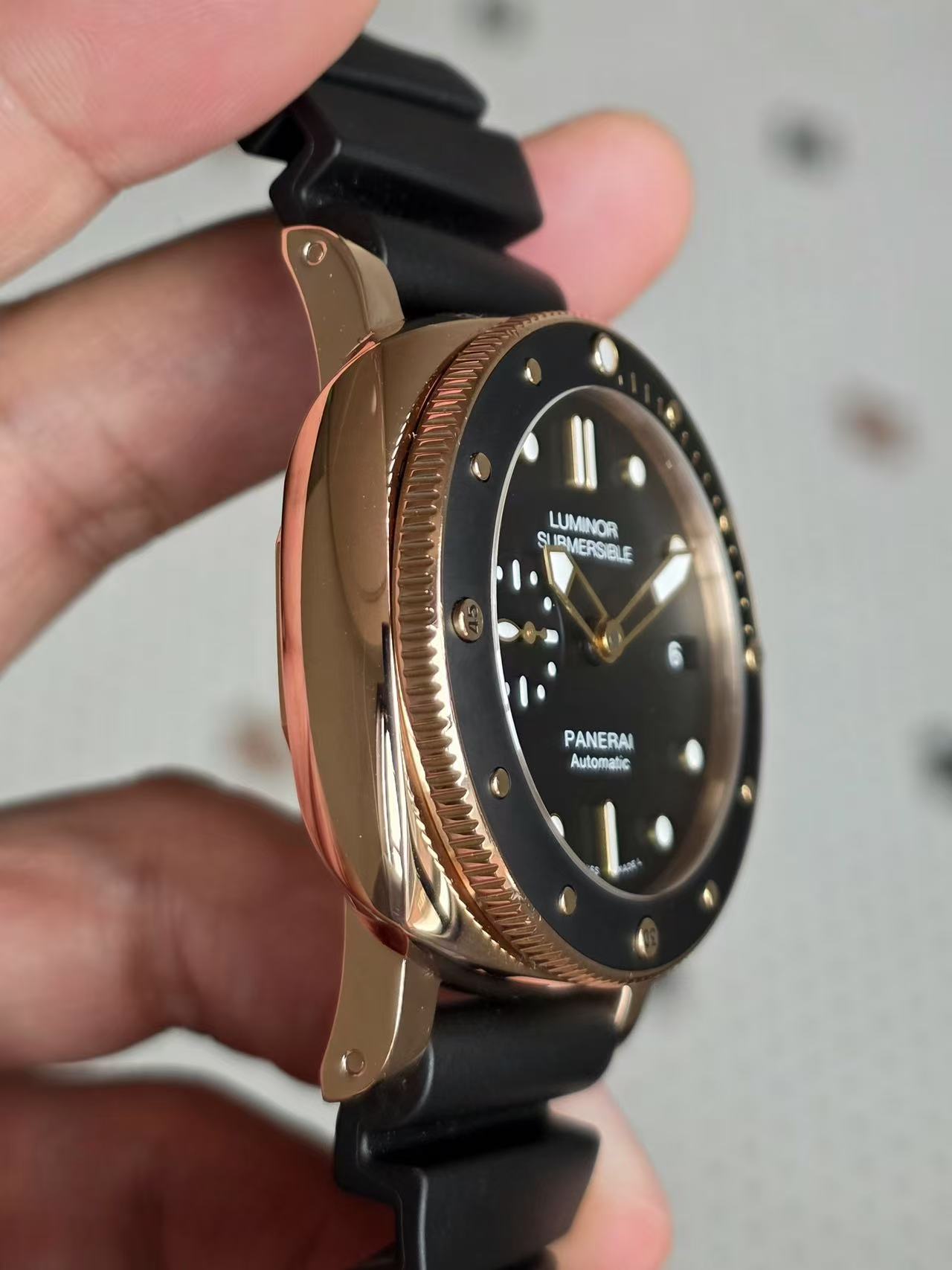Panerai PAM00684 detail 2