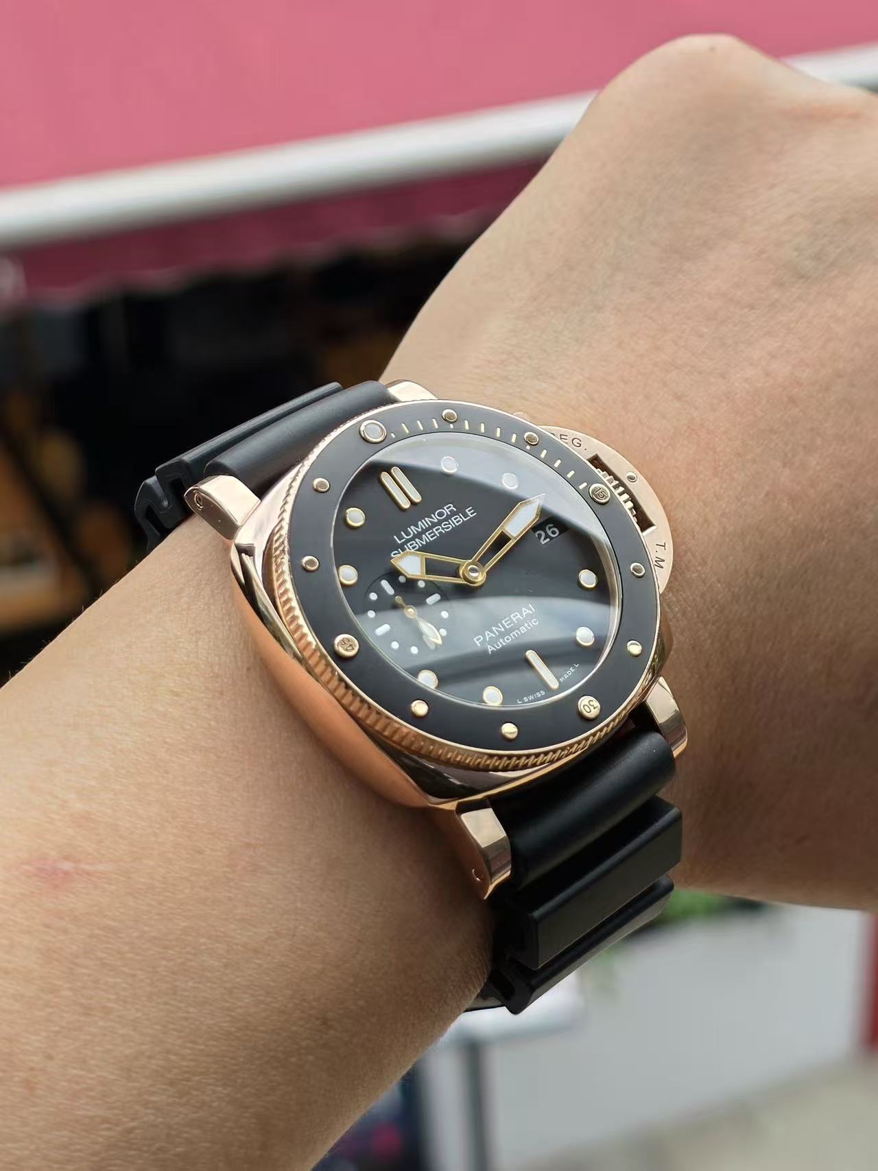 Panerai PAM00684 detail 6