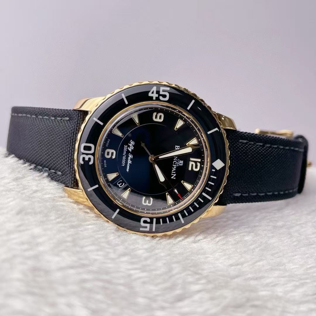 Blancpain 5015-3630-52a detail 2
