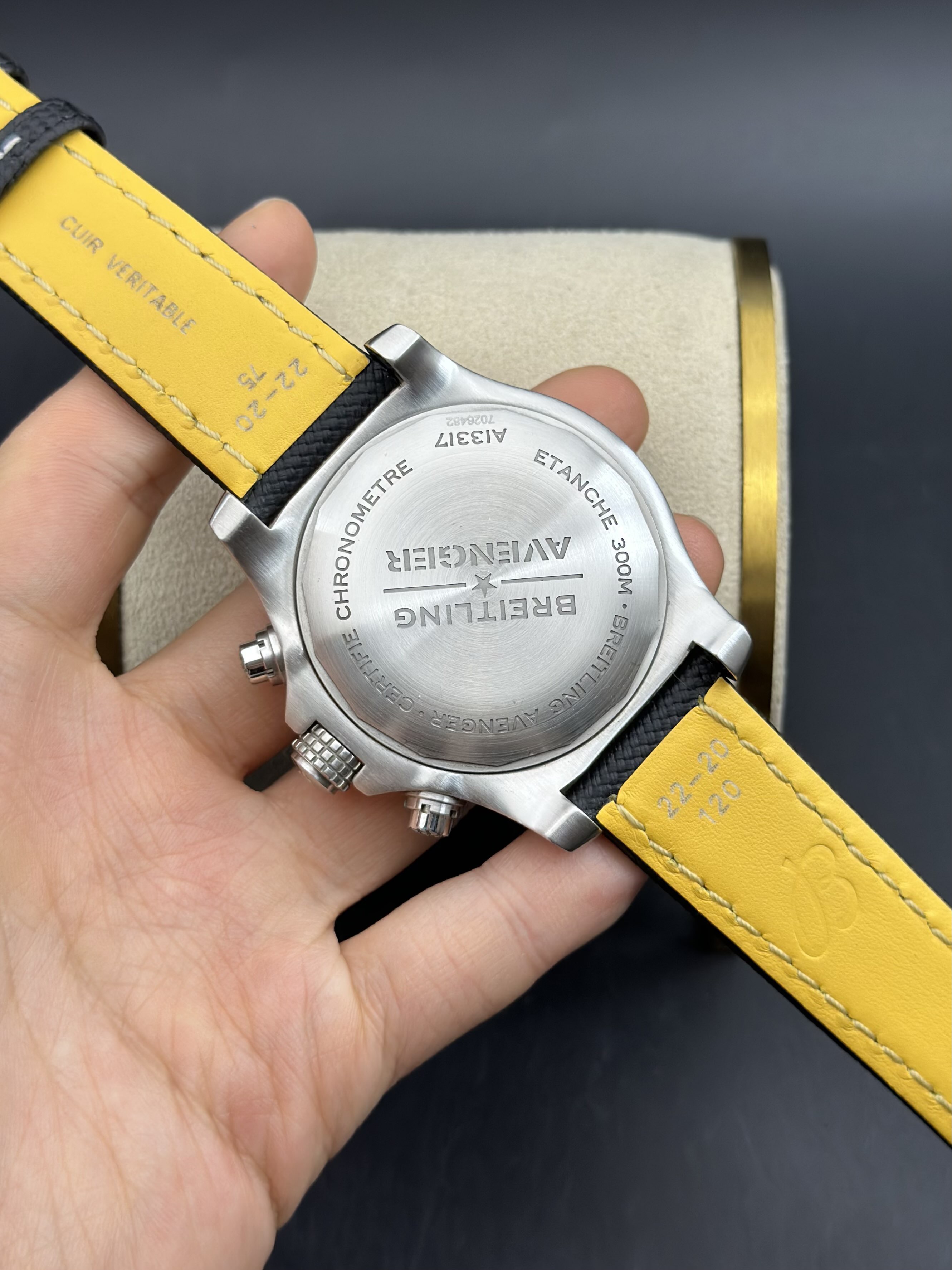 Breitling A13317101B1X1 detail 7