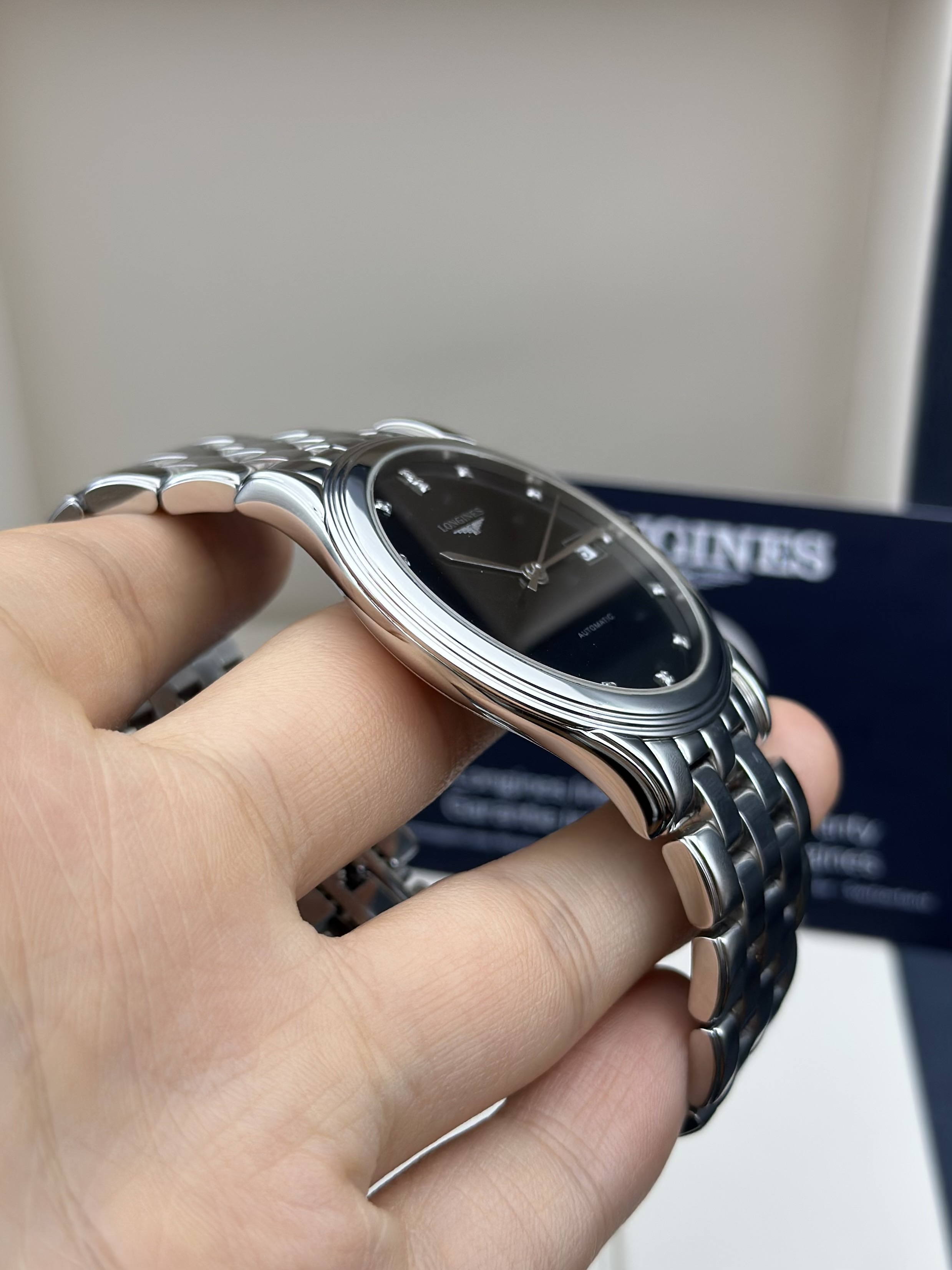 Longines L4.874.4.57.6 detail 2