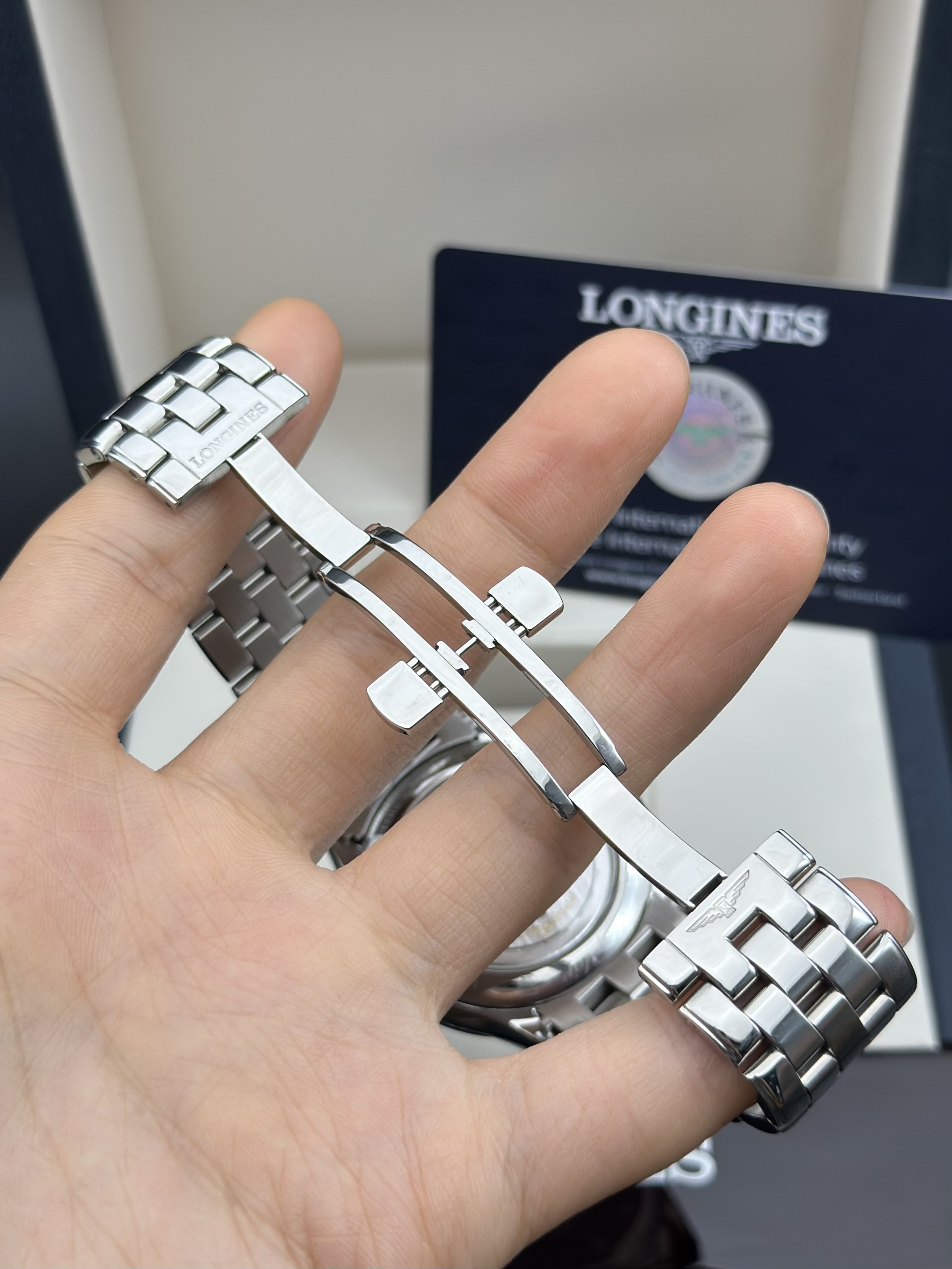 Longines L4.874.4.57.6 detail 5