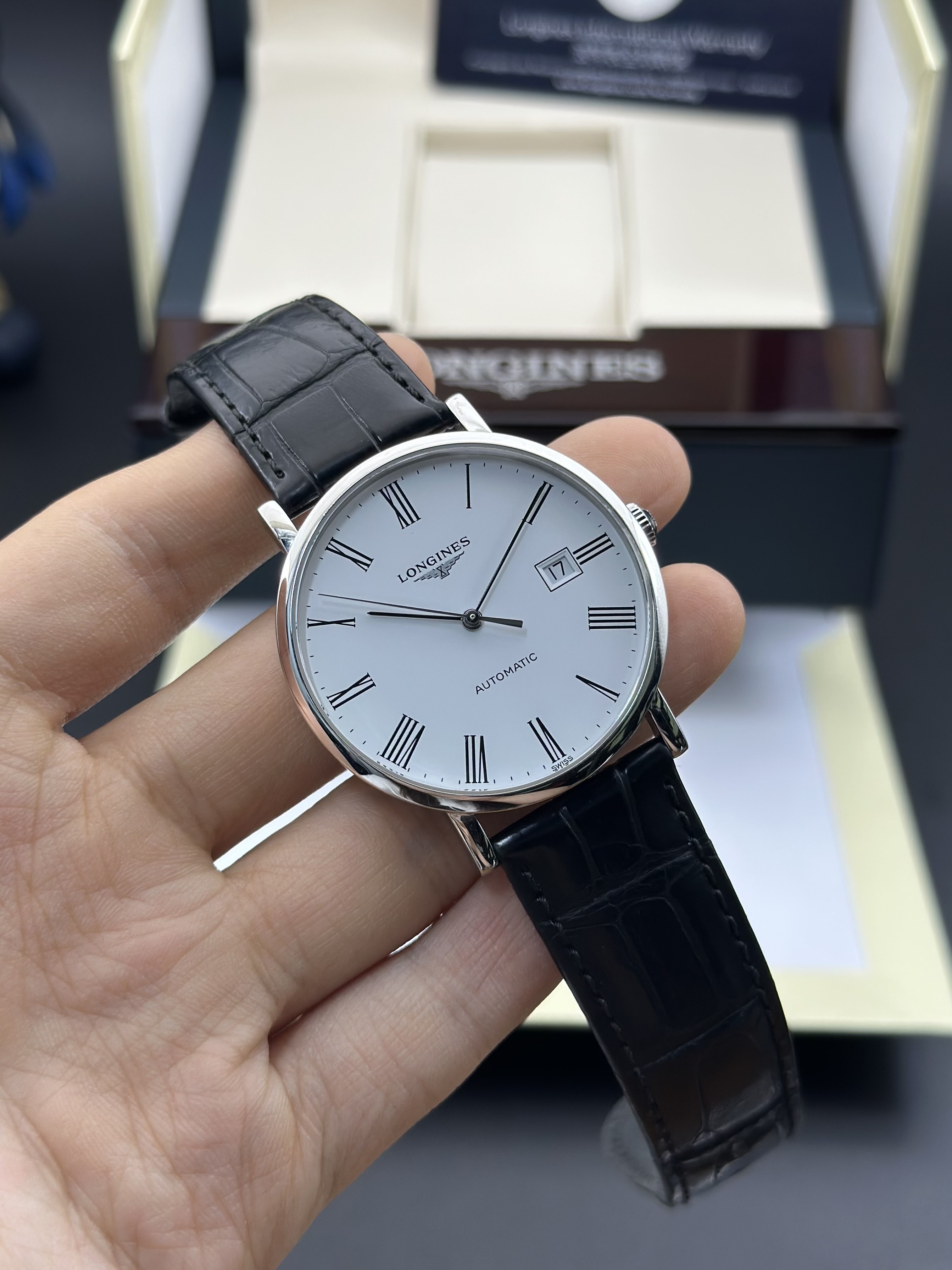 Longines L4.910.4.11.2 detail 2