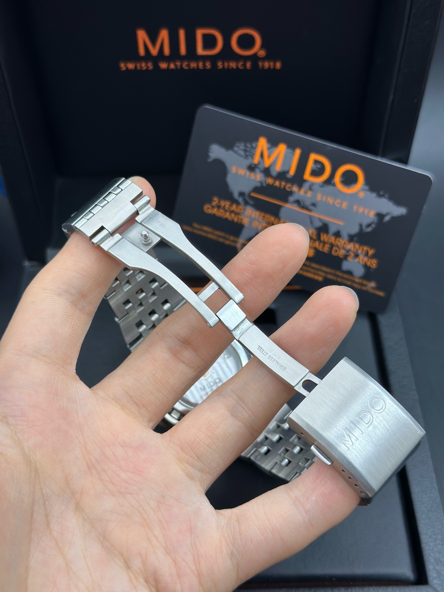 Mido M8340.4.18.19 detail 4