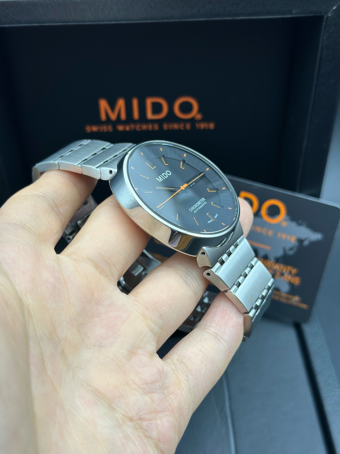 Mido M8340.4.18.19 detail 2