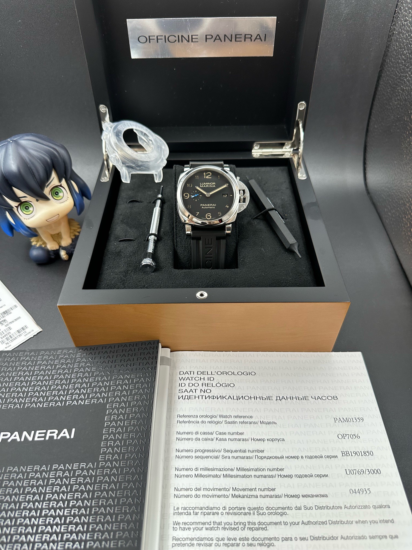 Panerai PAM01359 detail 7