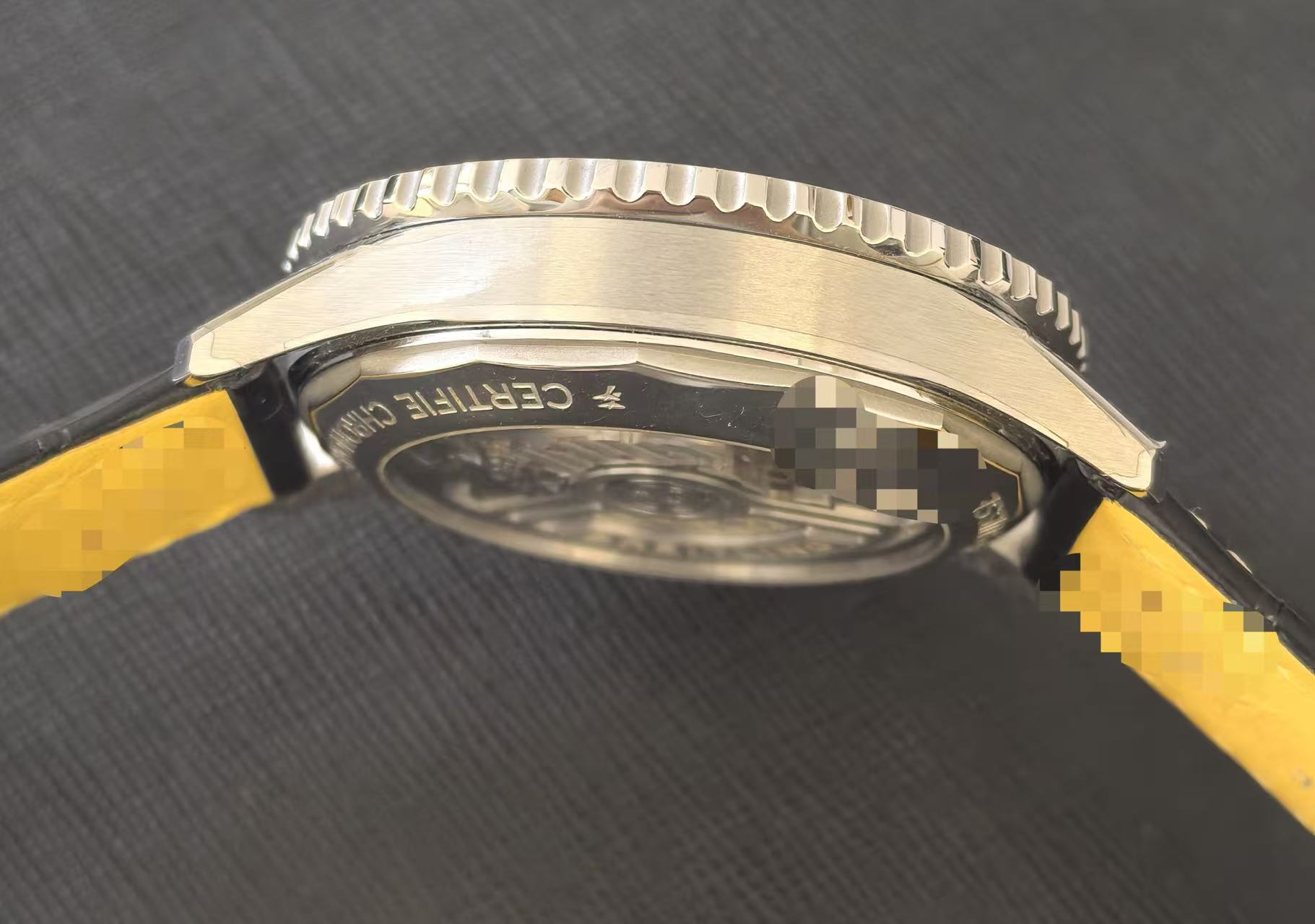 Breitling AB0138211B1P1 detail 1