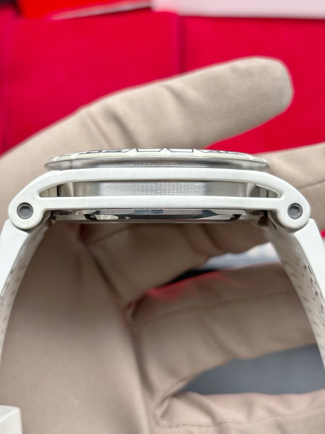 Roger Dubuis RDDBEX0947 detail 4