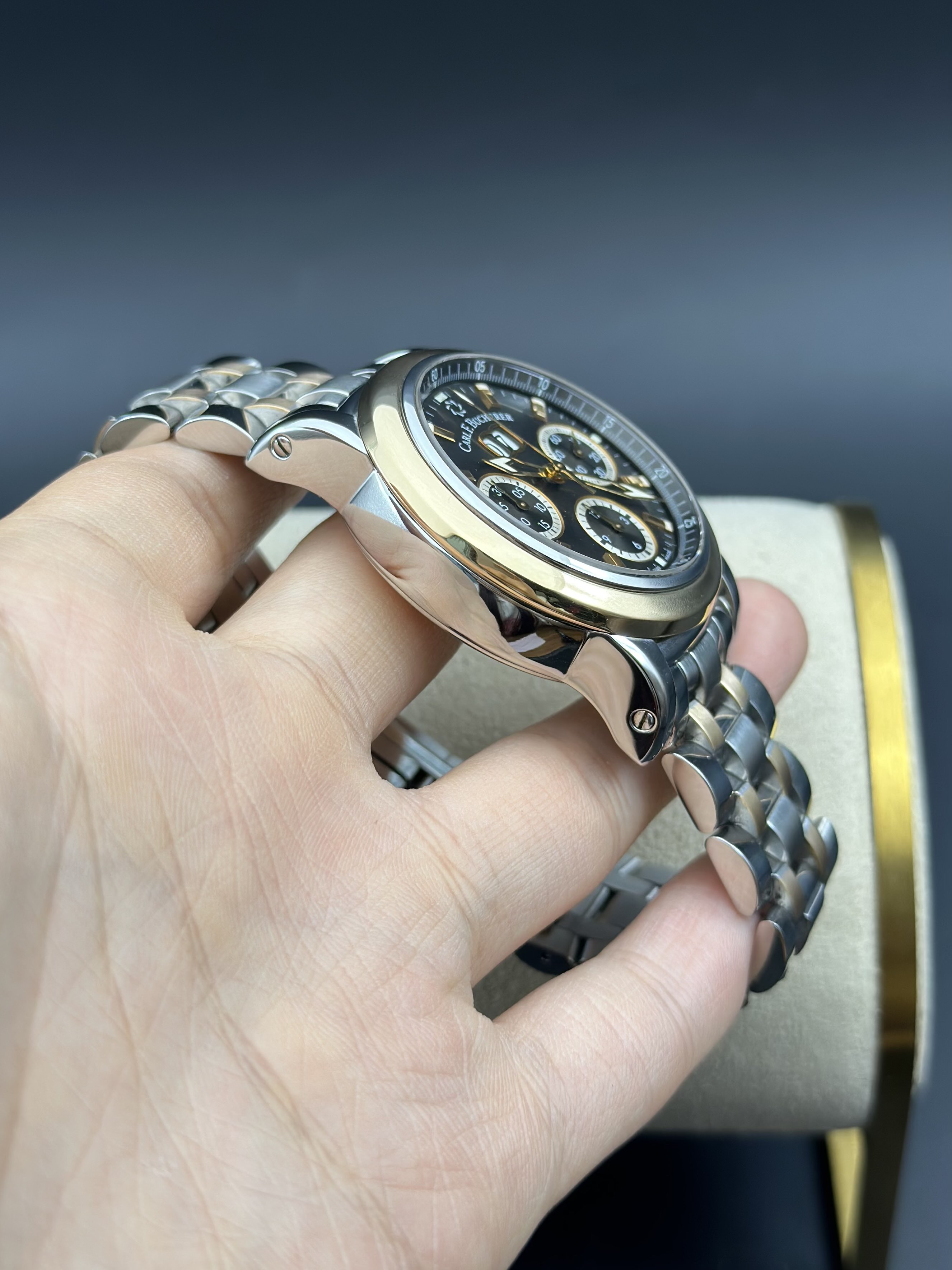 Carl F. Bucherer 00.10611.08.13.21 detail 2