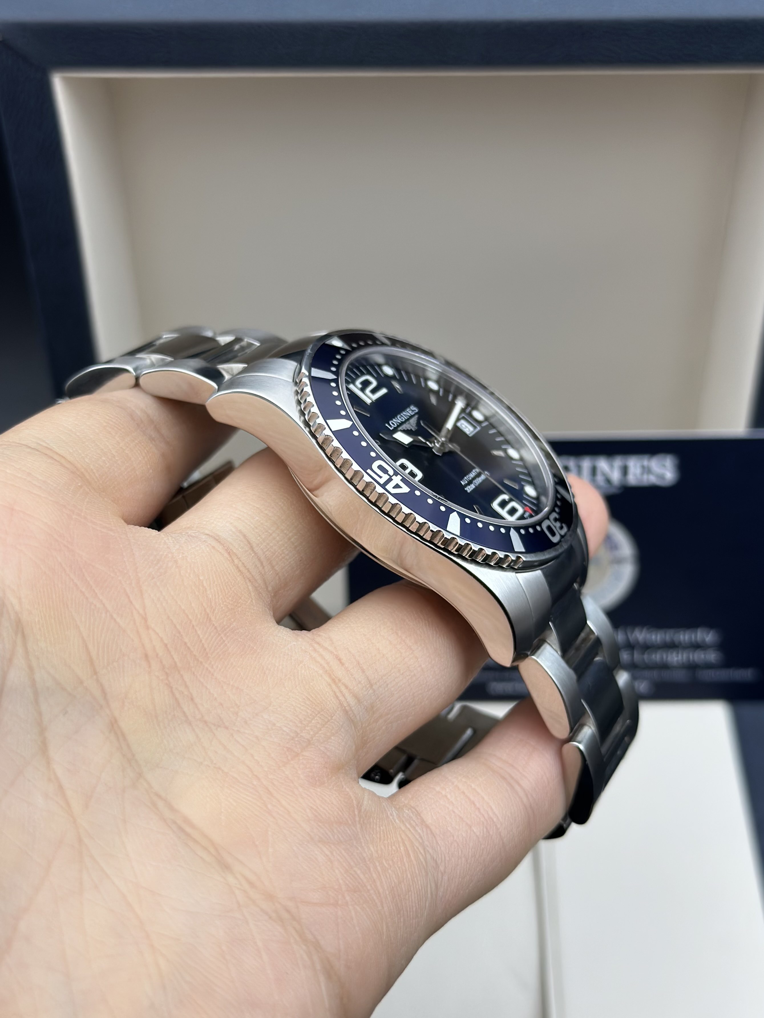 Longines L3.742.4.96.6 detail 2