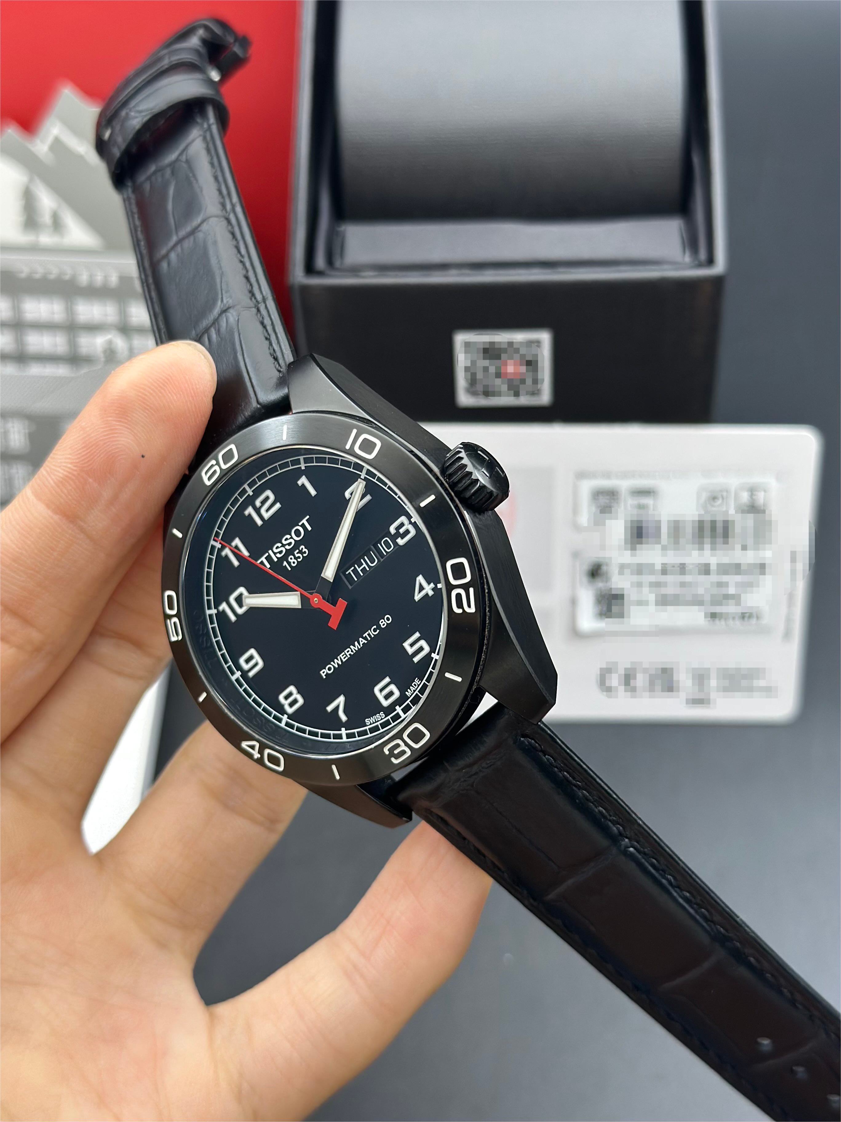 Tissot T131.430.36.052.00 detail 3