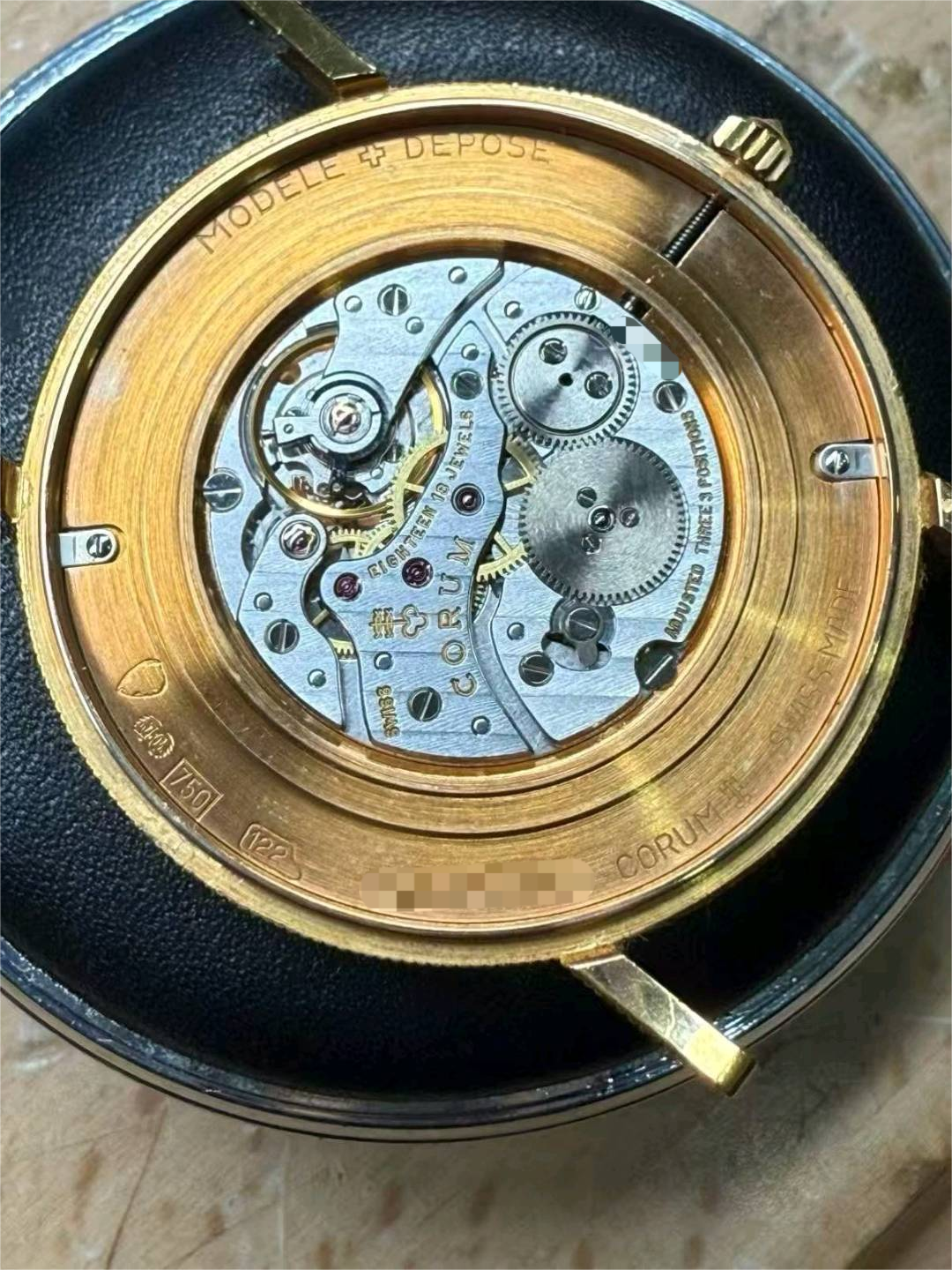 Corum Vintage detail 8