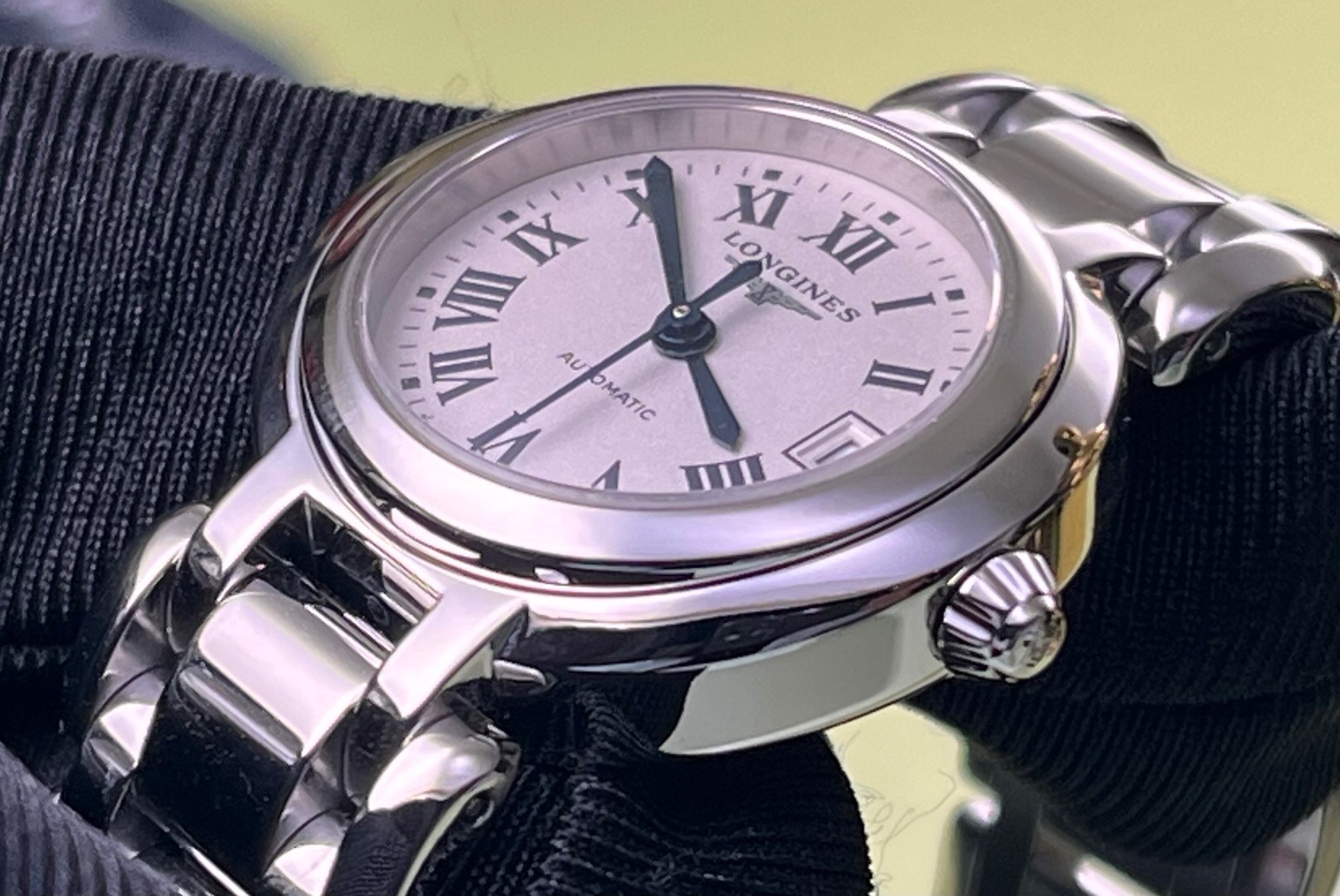 Longines L8.111.4.71.6 detail 4