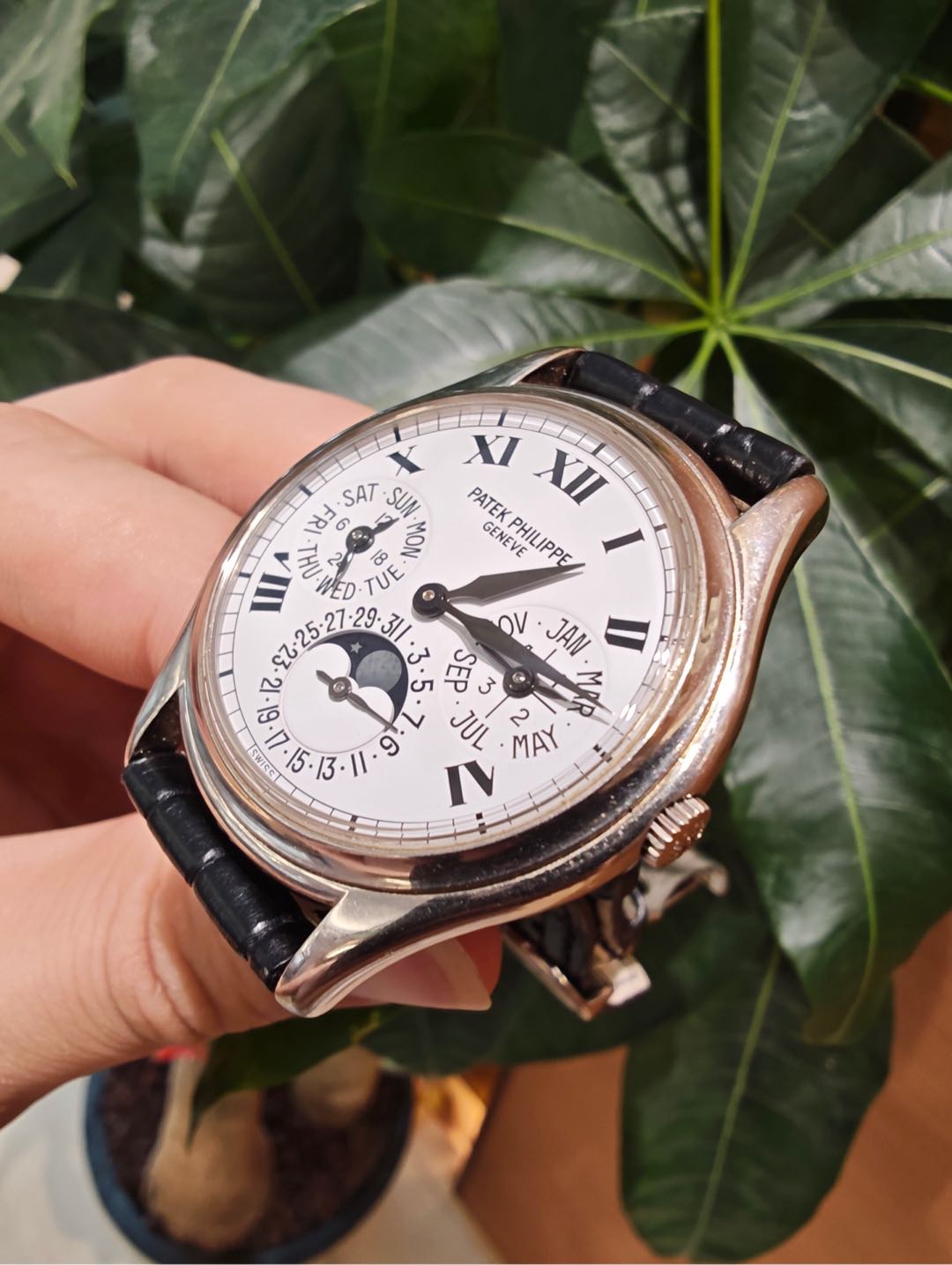 Patek Philippe 3940G-025 detail 2