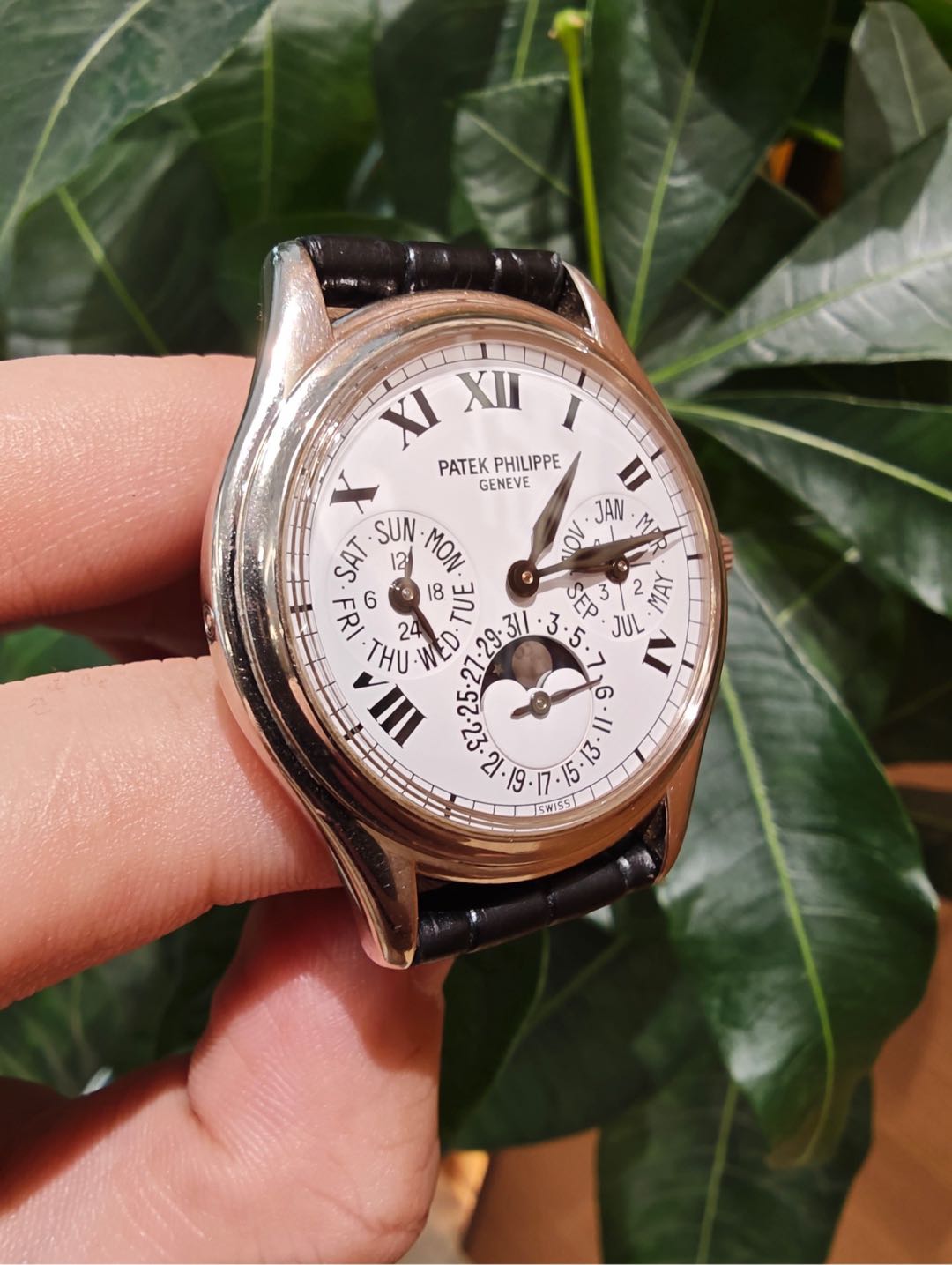Patek Philippe 3940G-025 detail 1